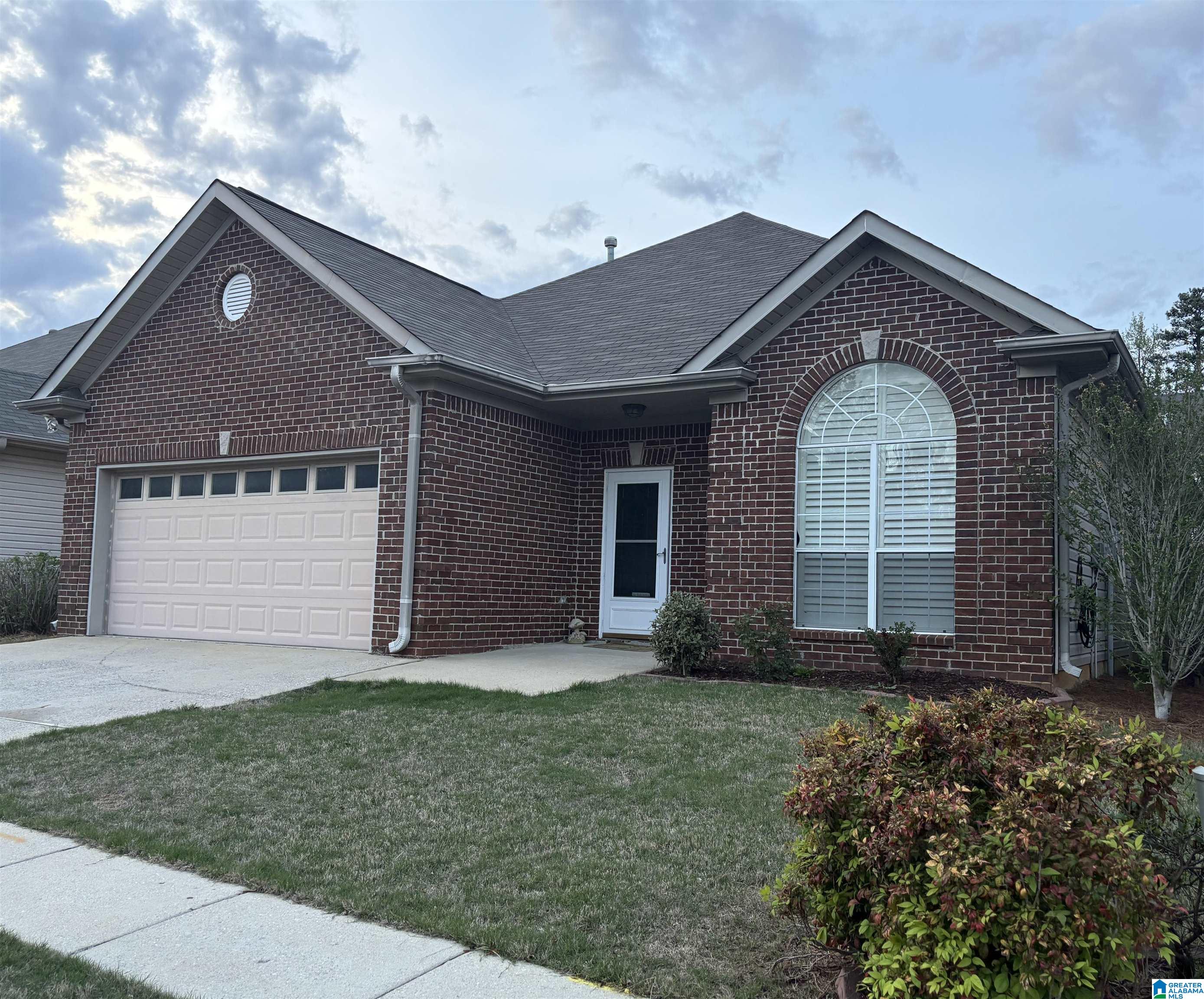 1070 WINDSOR PARKWAY