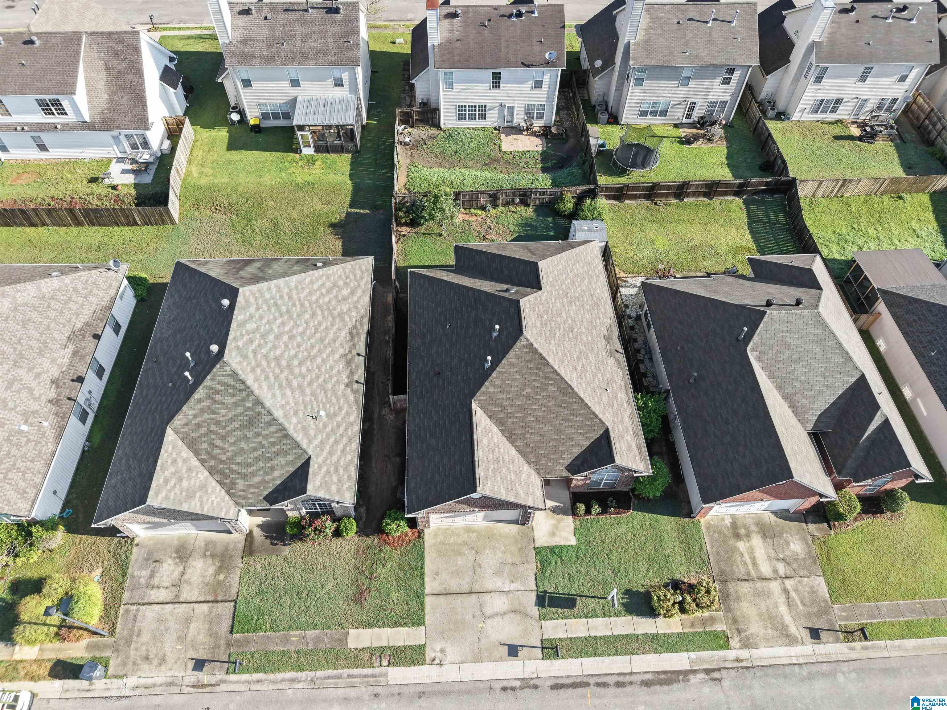 1070 WINDSOR PARKWAY