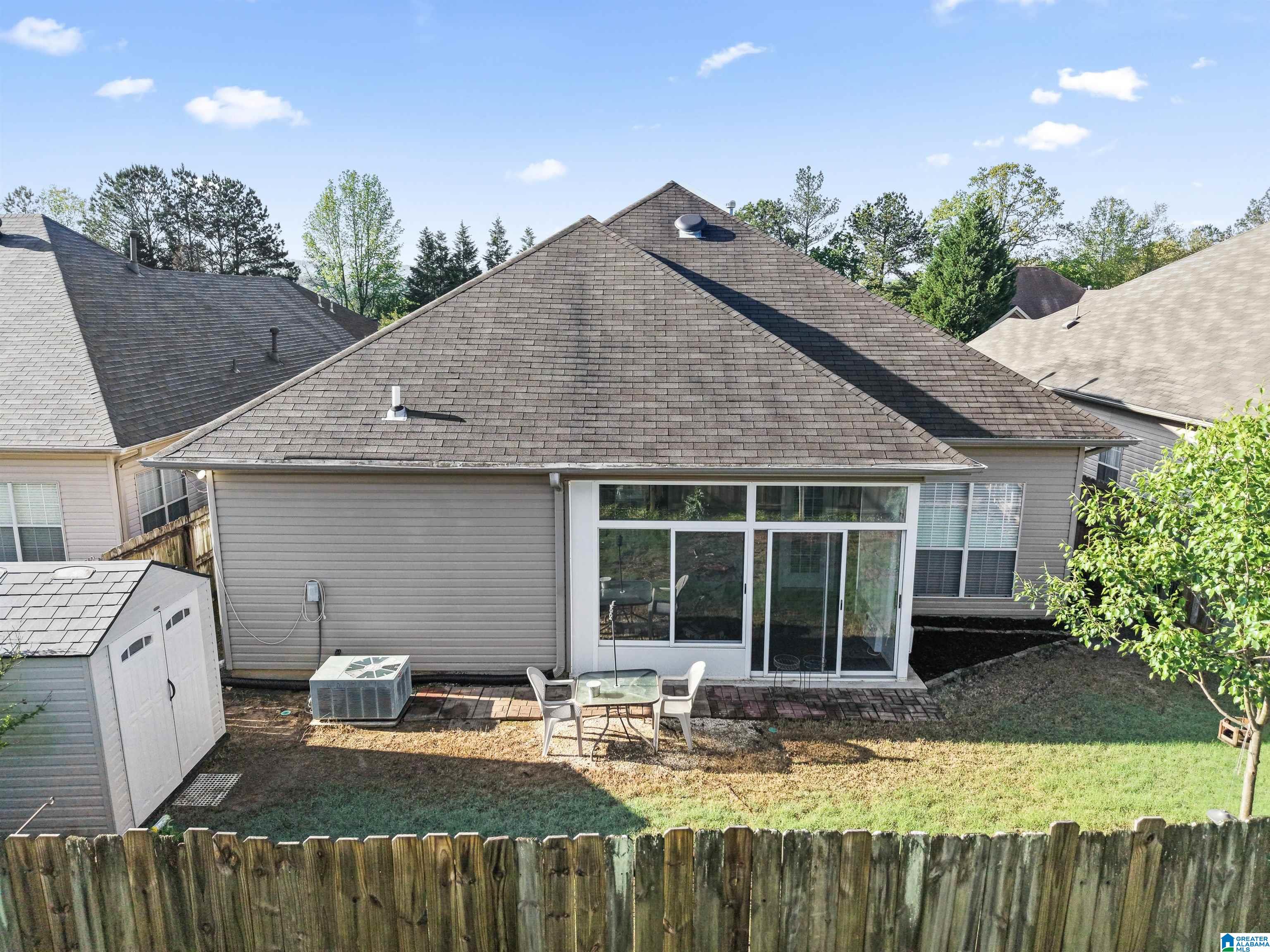 1070 WINDSOR PARKWAY