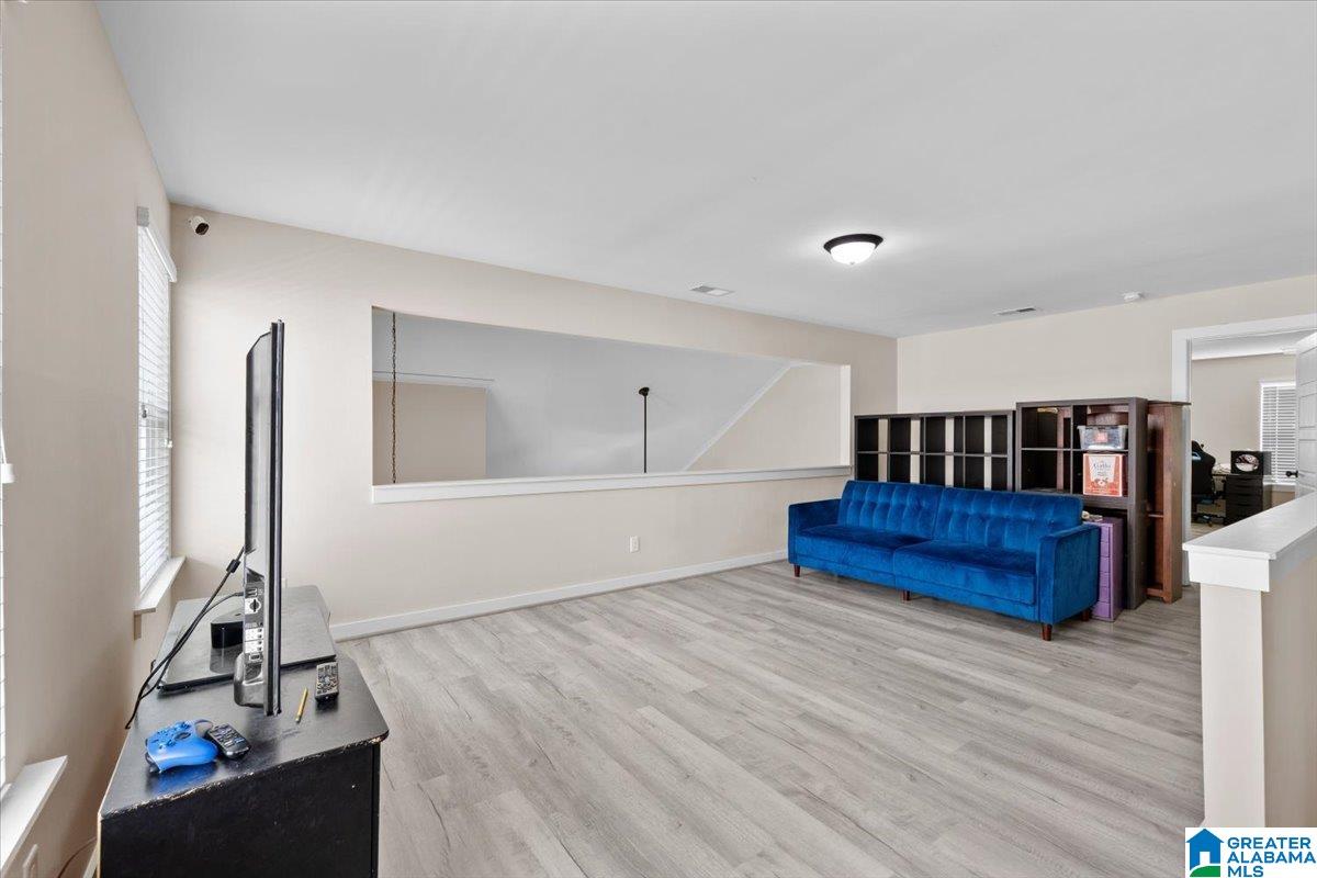 7007 LAVENDER COURT