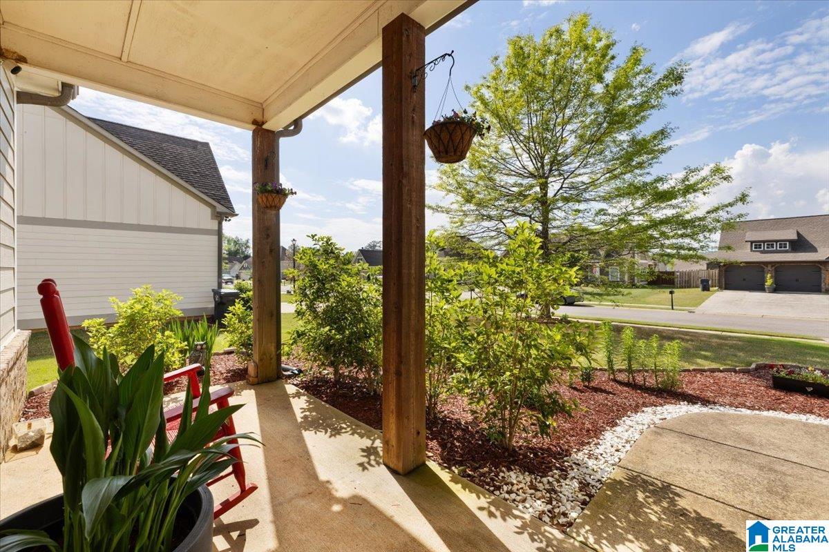 7007 LAVENDER COURT