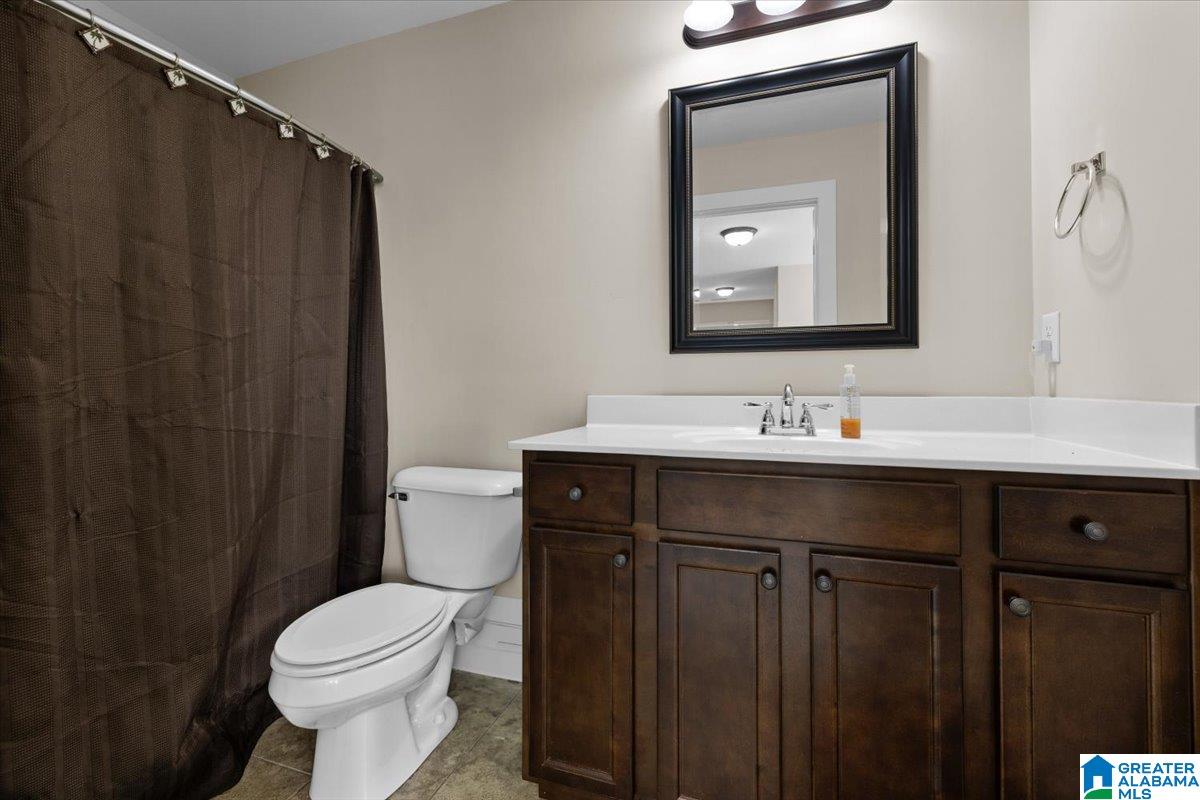 7007 LAVENDER COURT