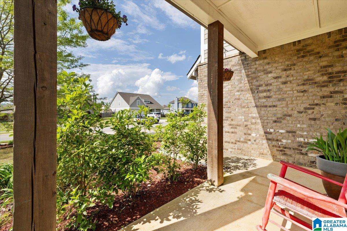 7007 LAVENDER COURT