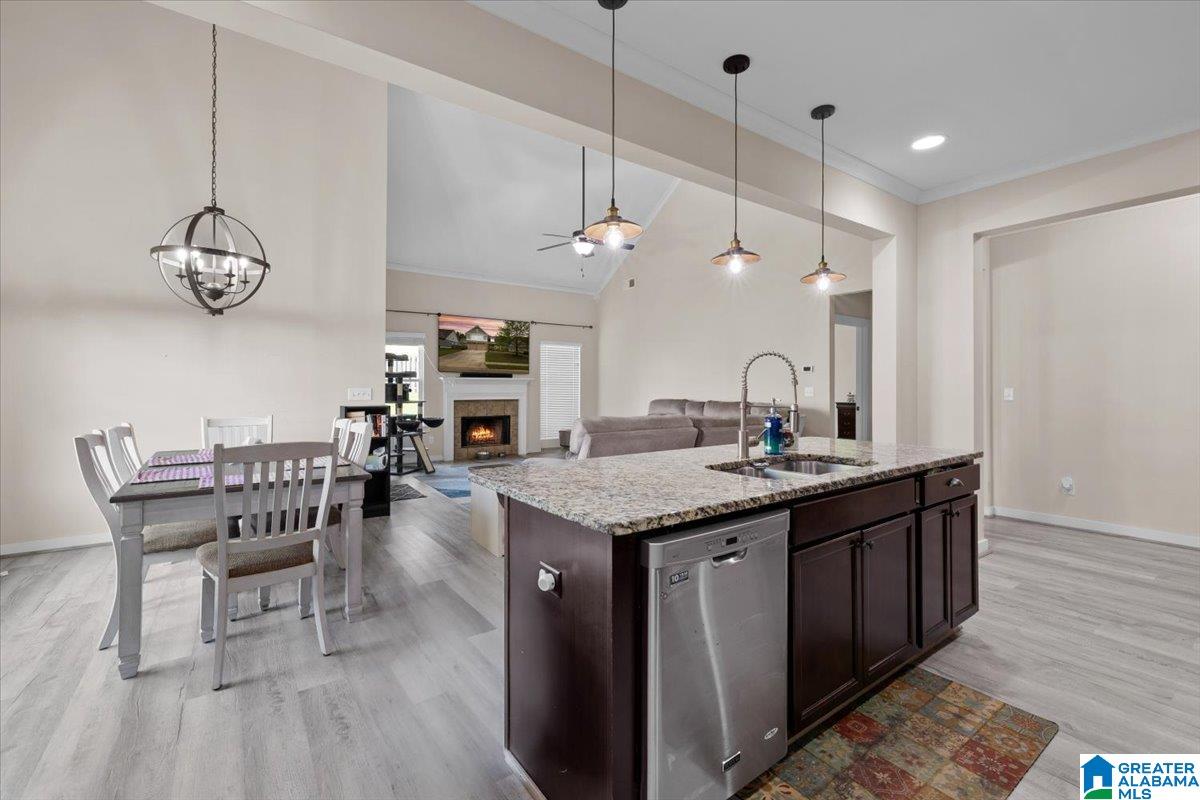 7007 LAVENDER COURT