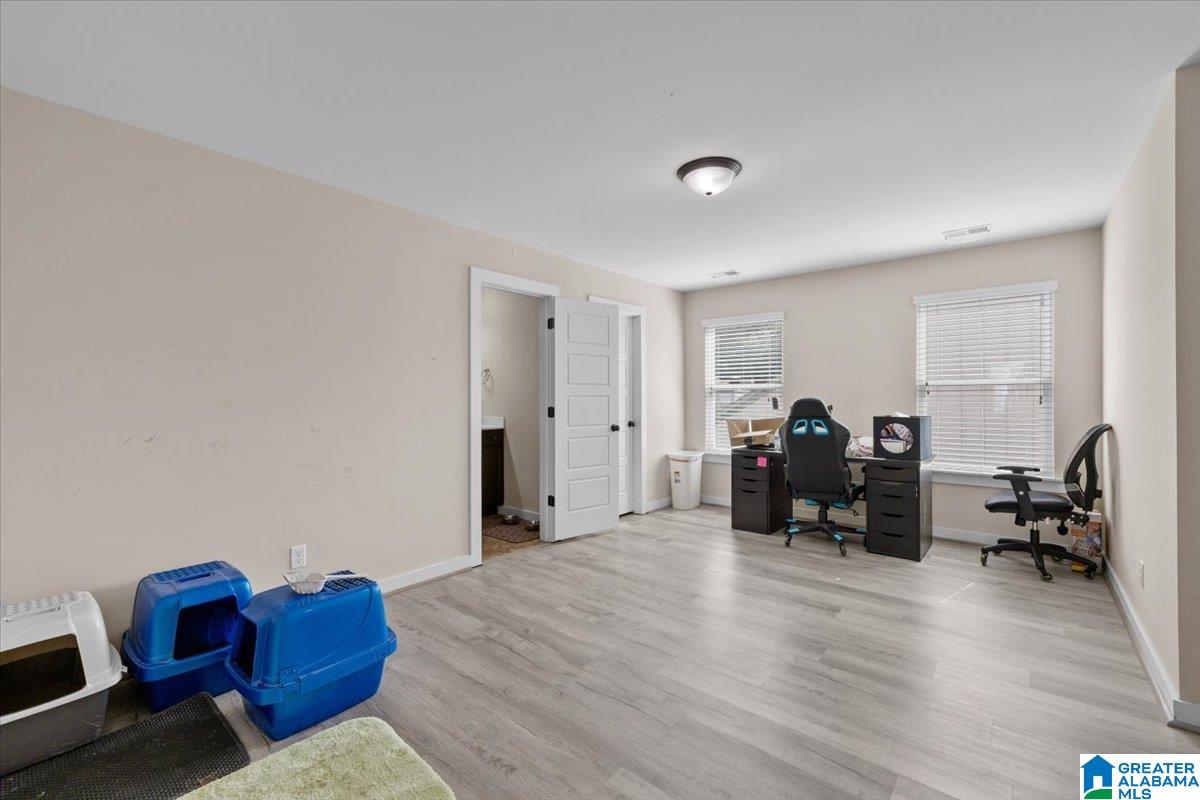7007 LAVENDER COURT