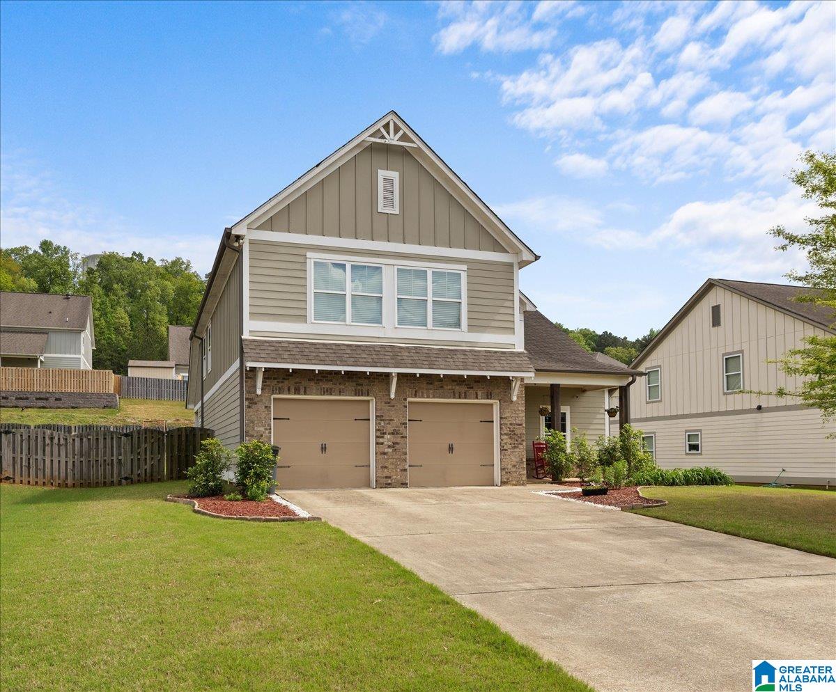 7007 LAVENDER COURT