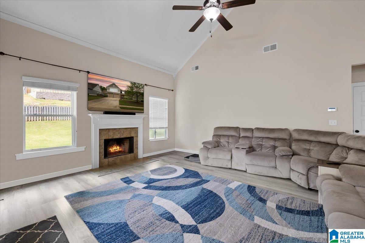 7007 LAVENDER COURT