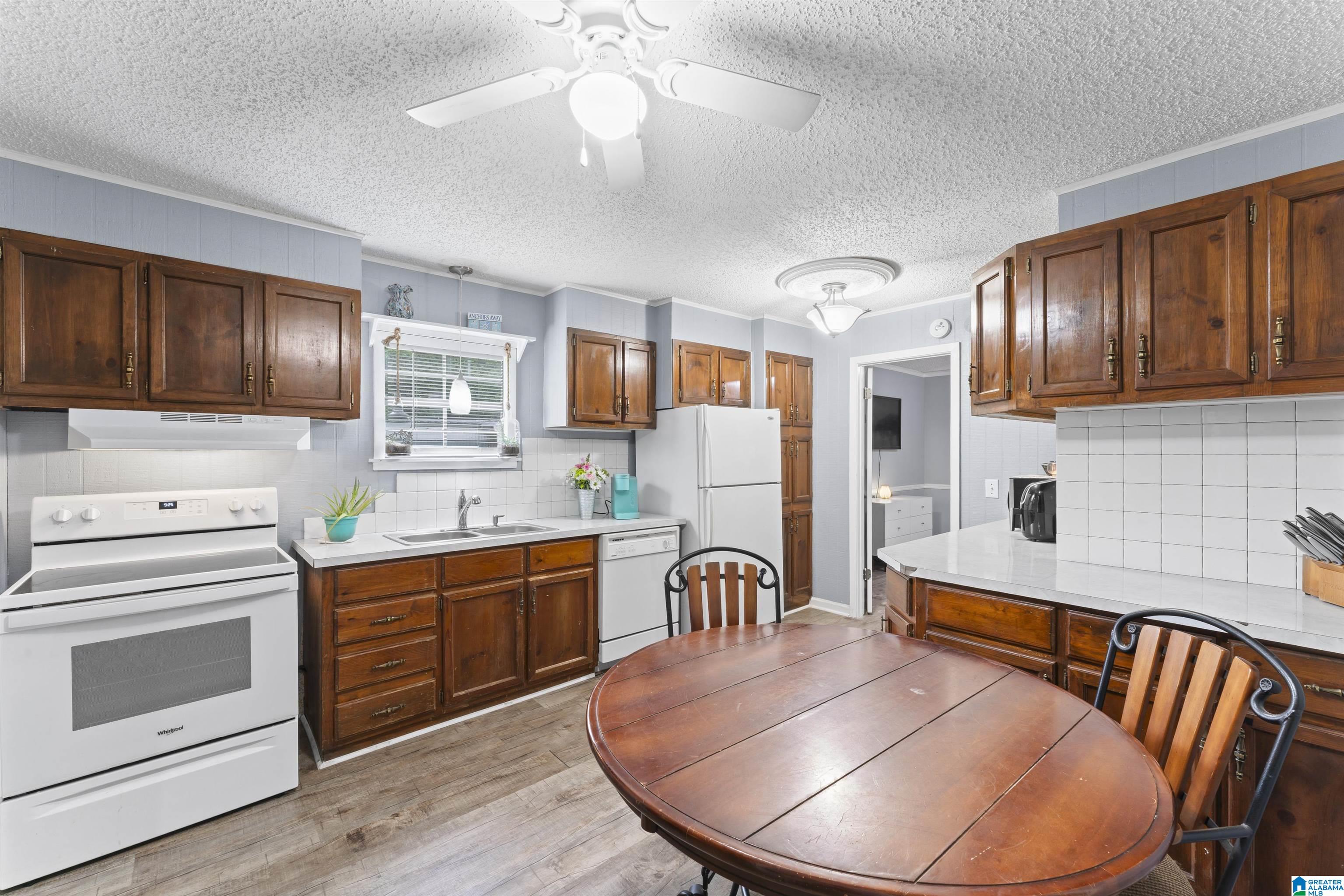 16776 HIGHWAY 42