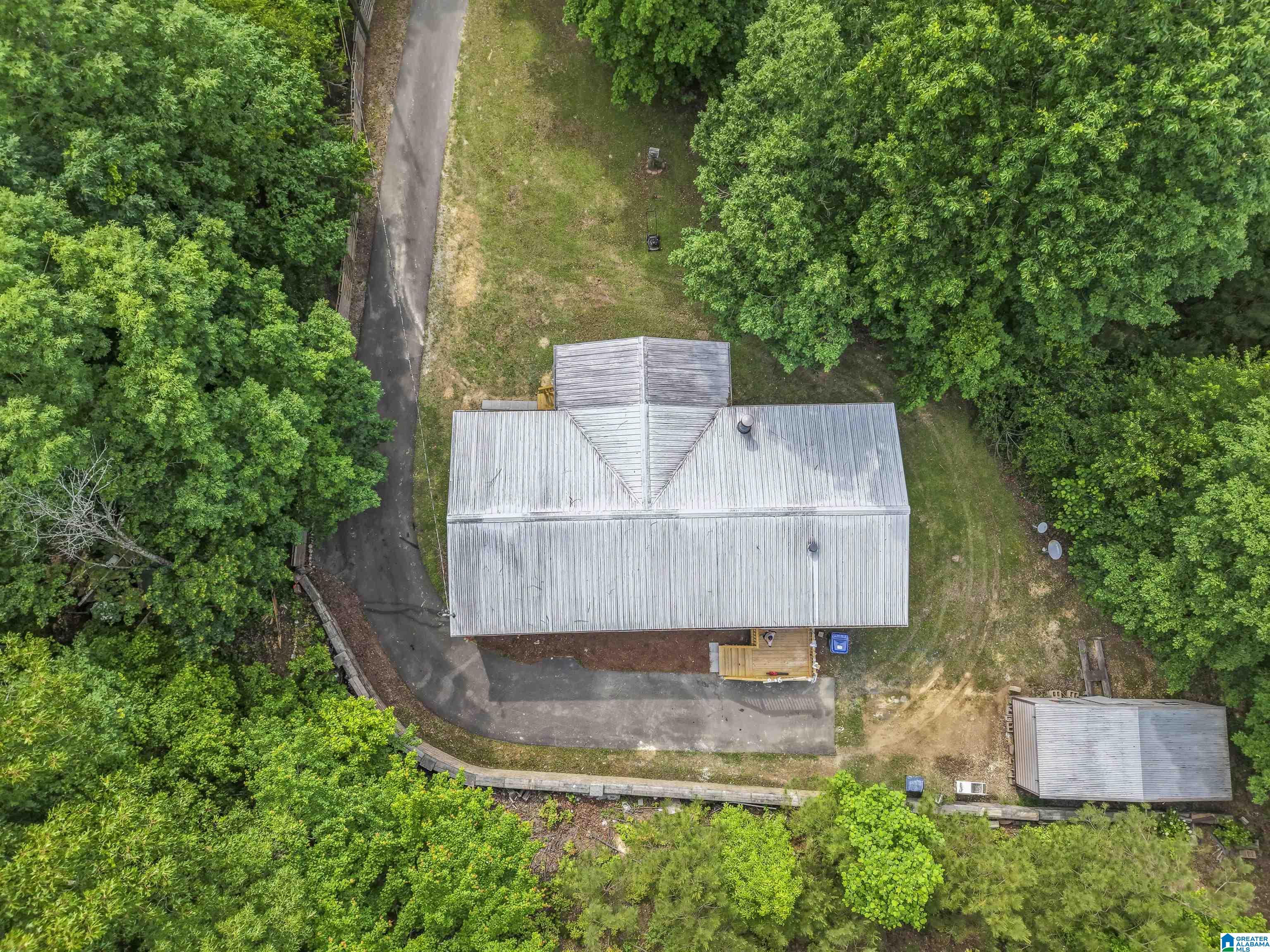 472 MOUNTAIN TERRACE