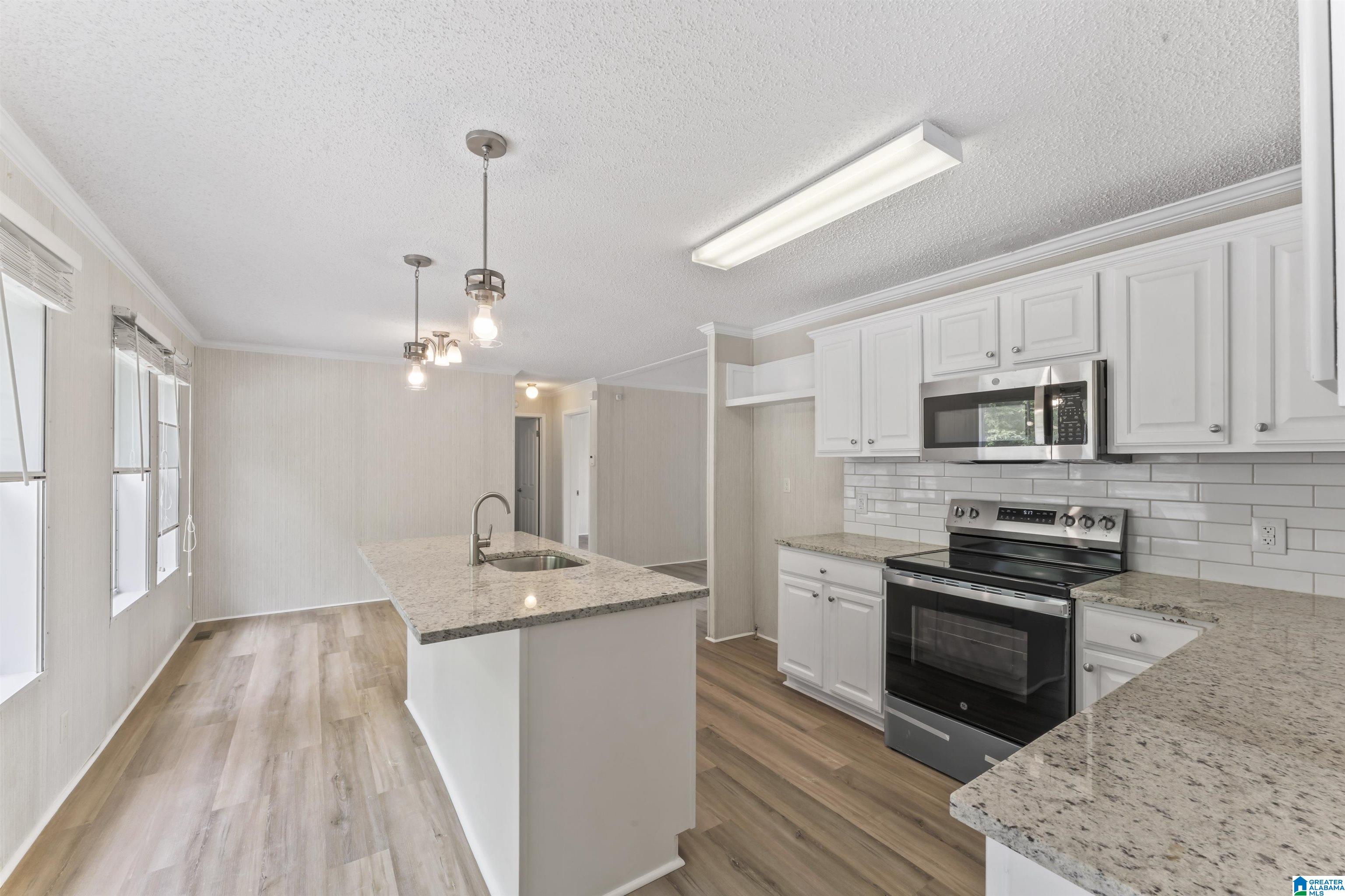 472 MOUNTAIN TERRACE