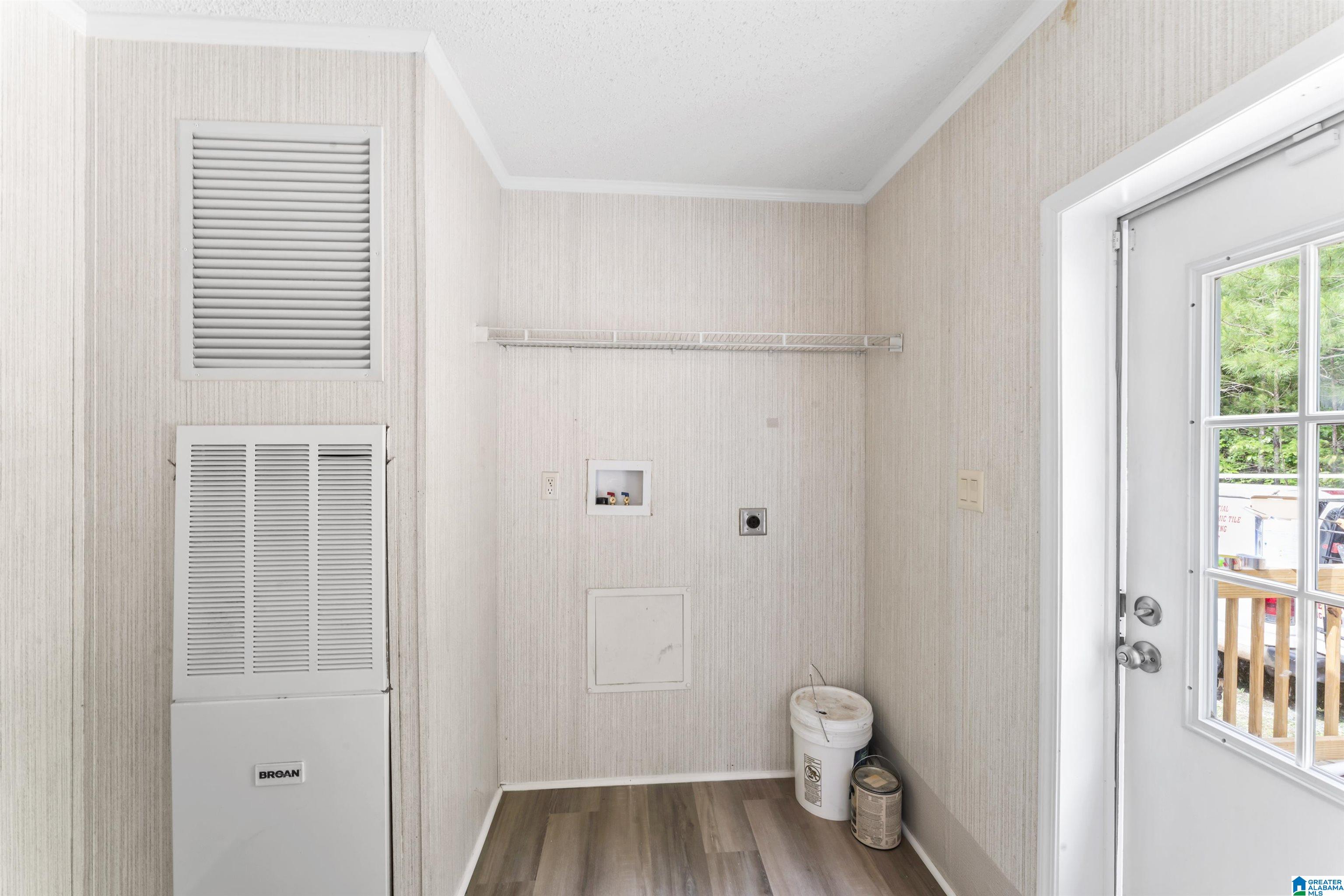 472 MOUNTAIN TERRACE