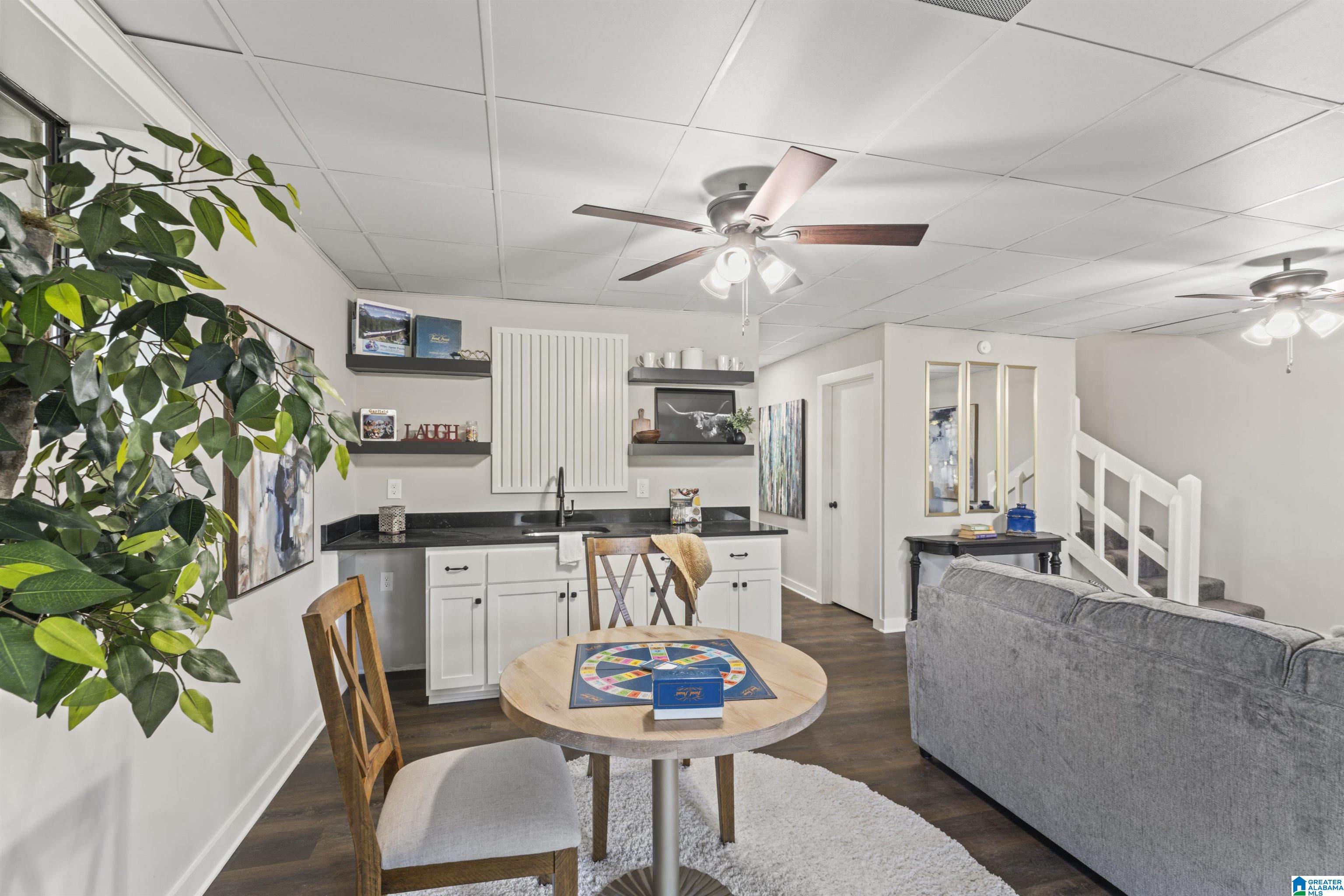 560 WATER OAK LANE