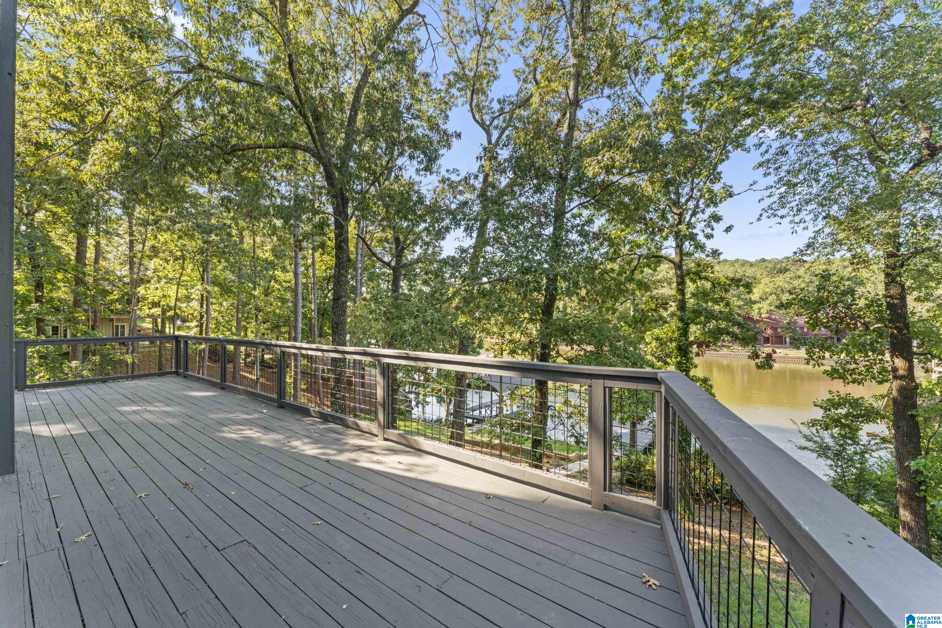560 WATER OAK LANE