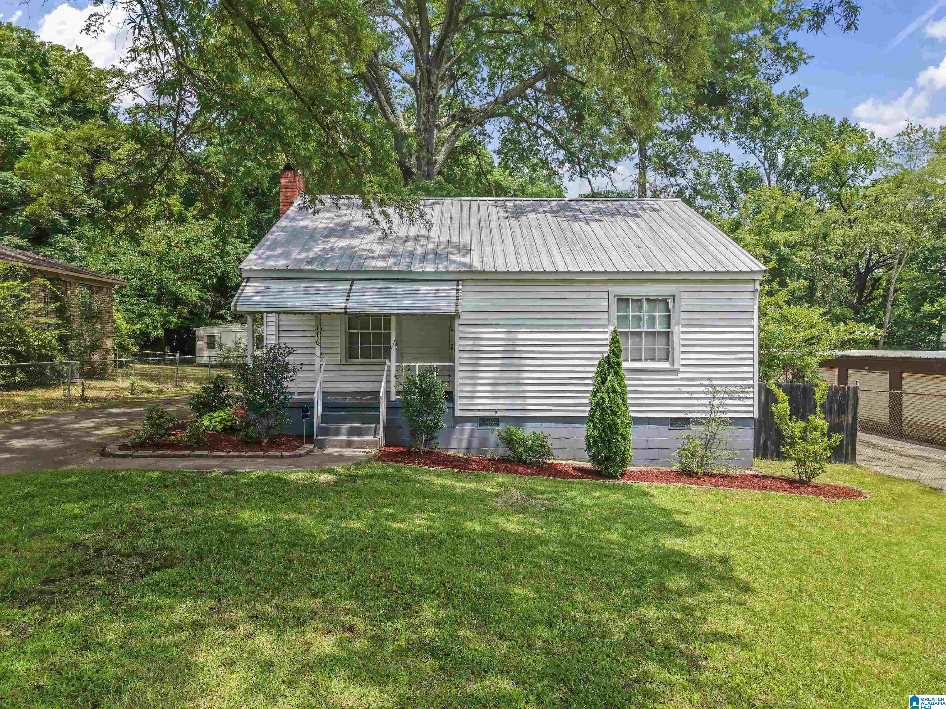 116 LOUIS AVENUE