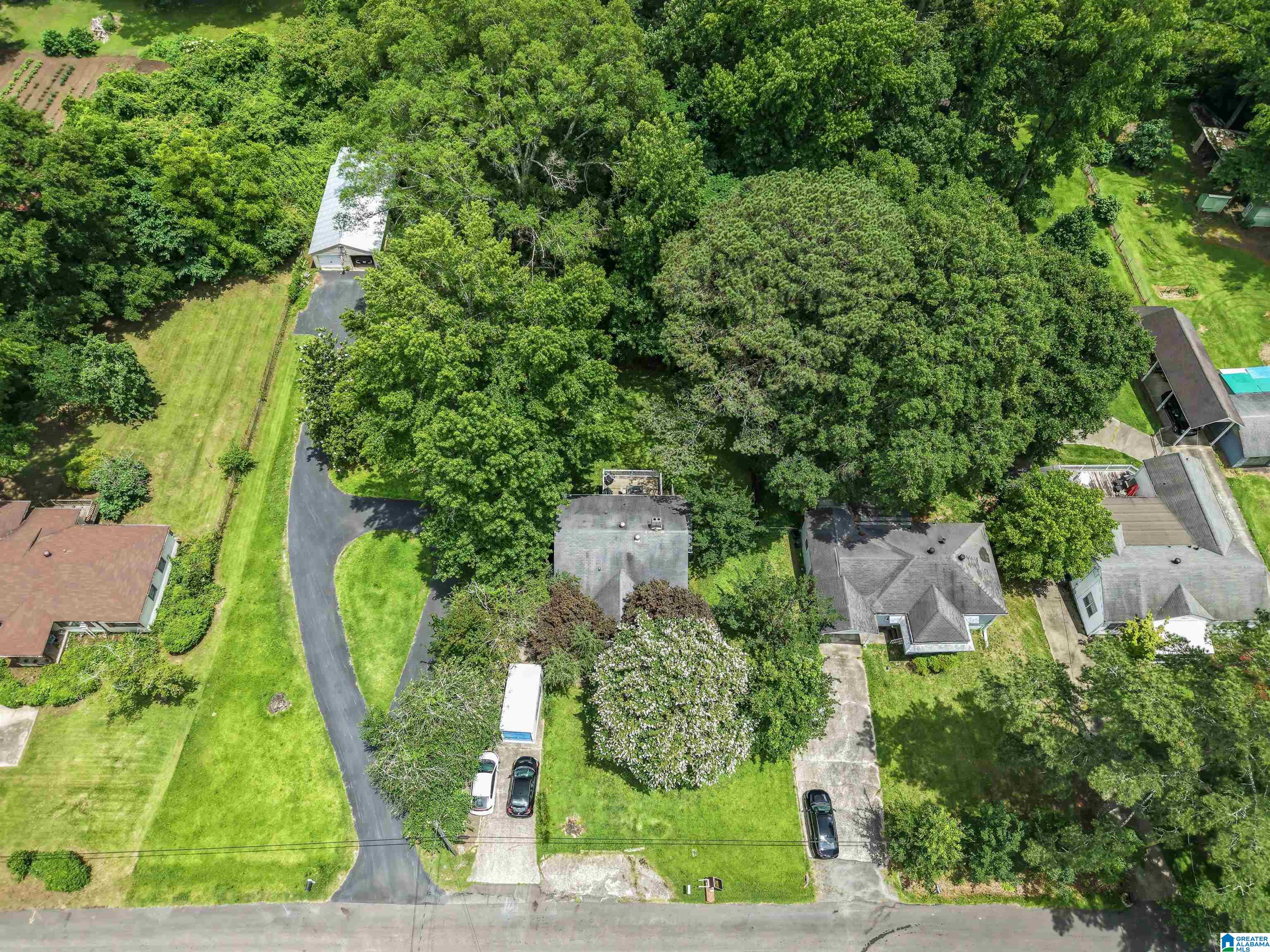 445 PLAZA DRIVE
