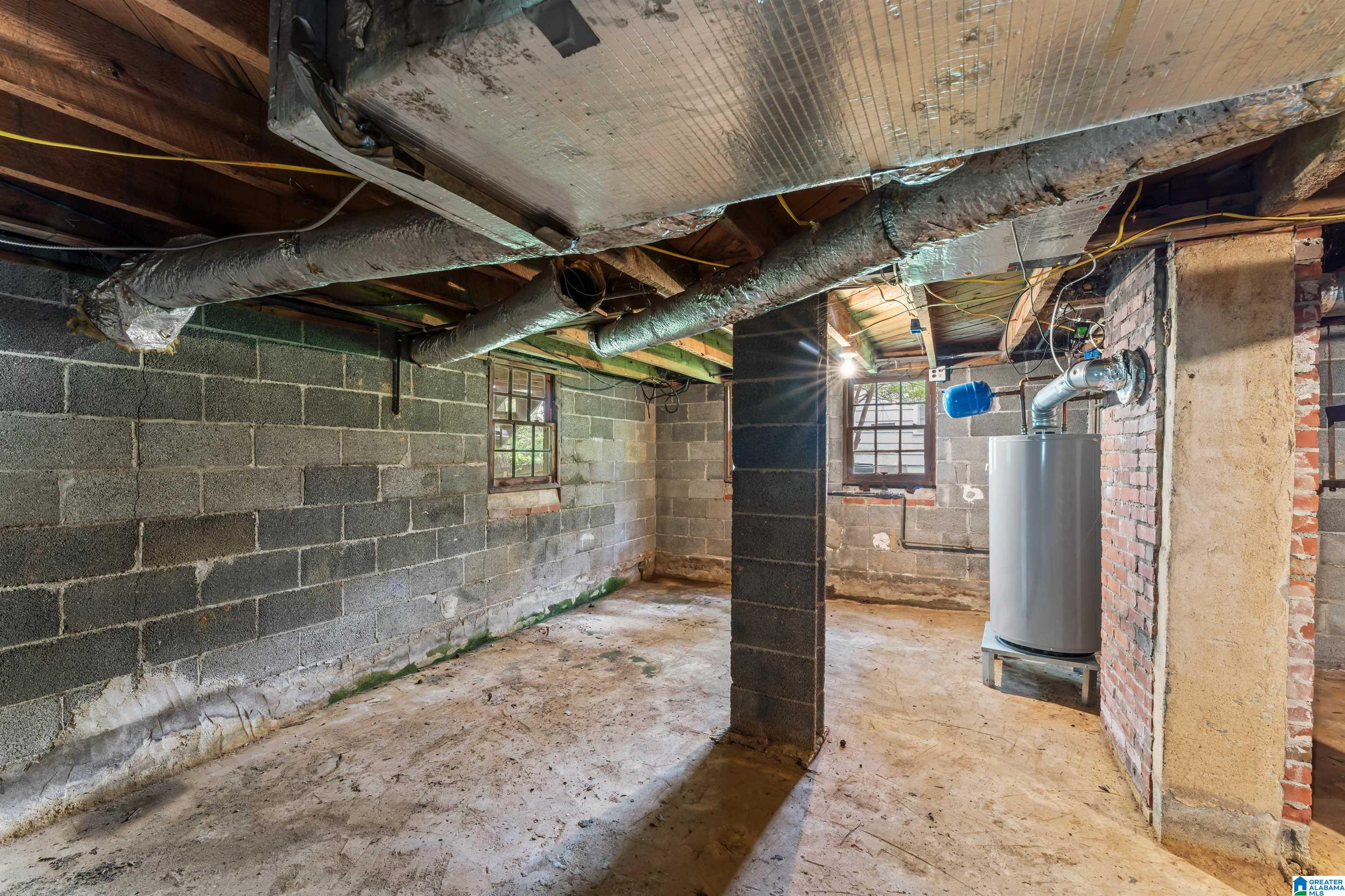 445 PLAZA DRIVE