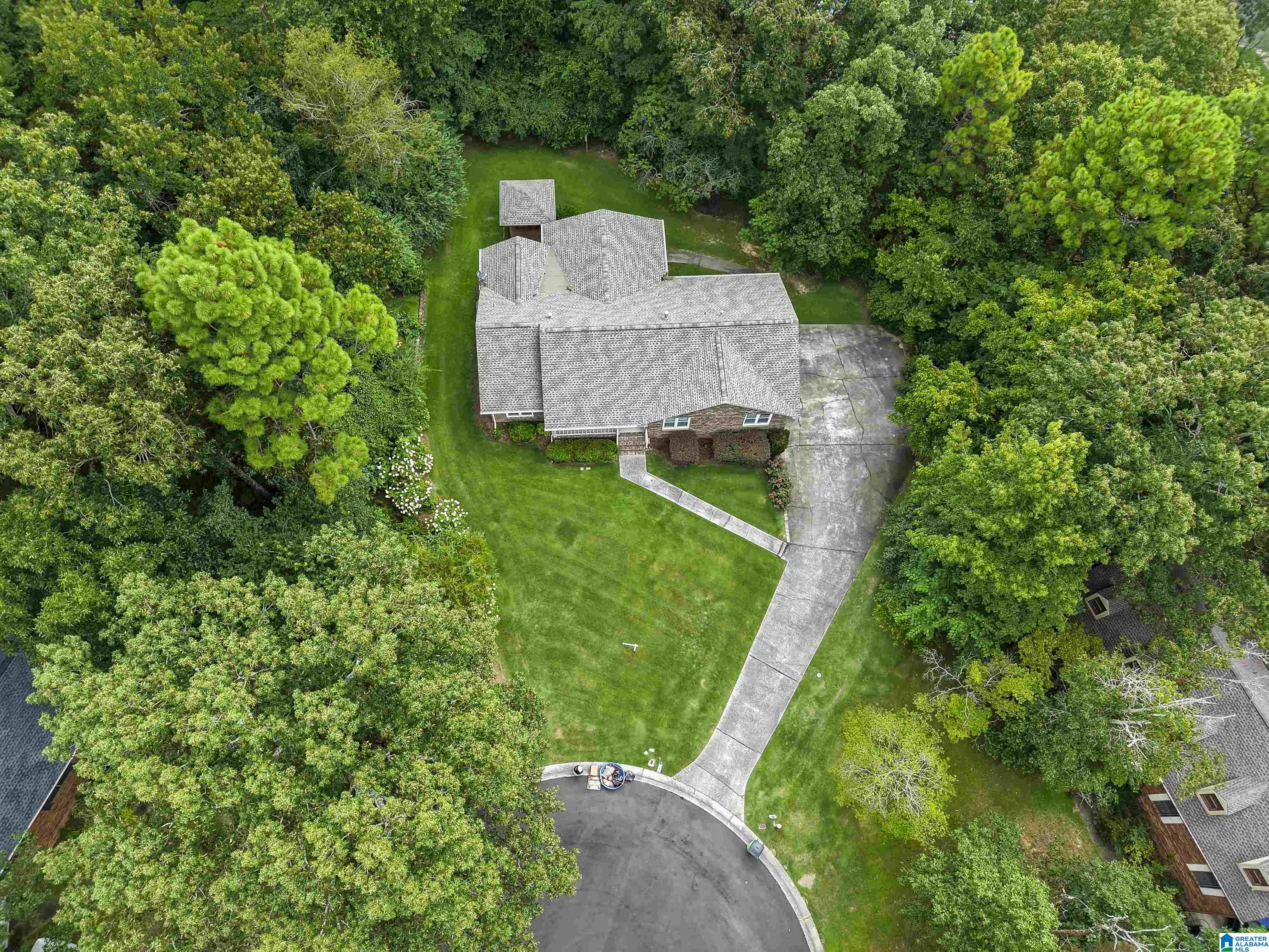 1044 MELISSA CIRCLE
