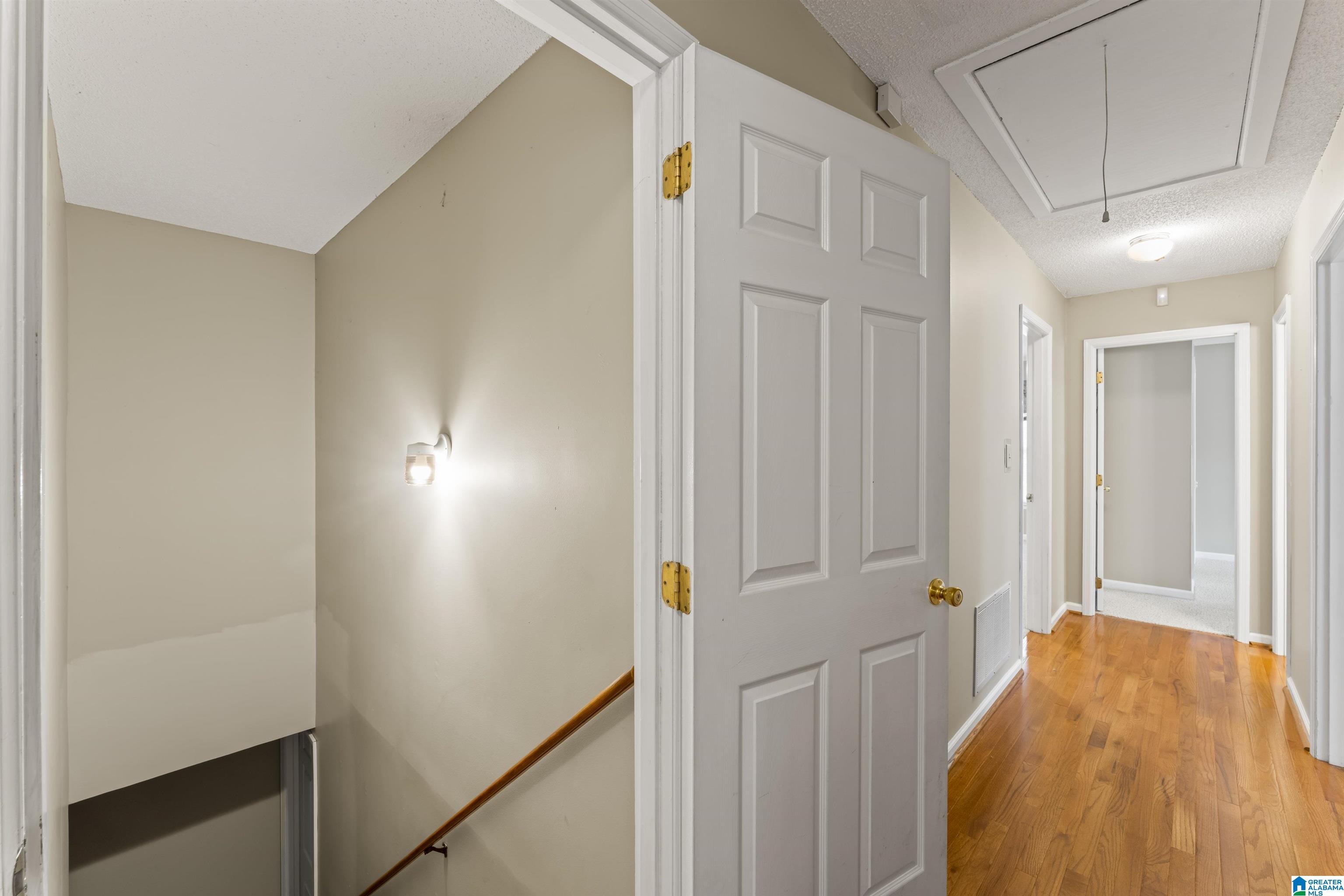 1044 MELISSA CIRCLE