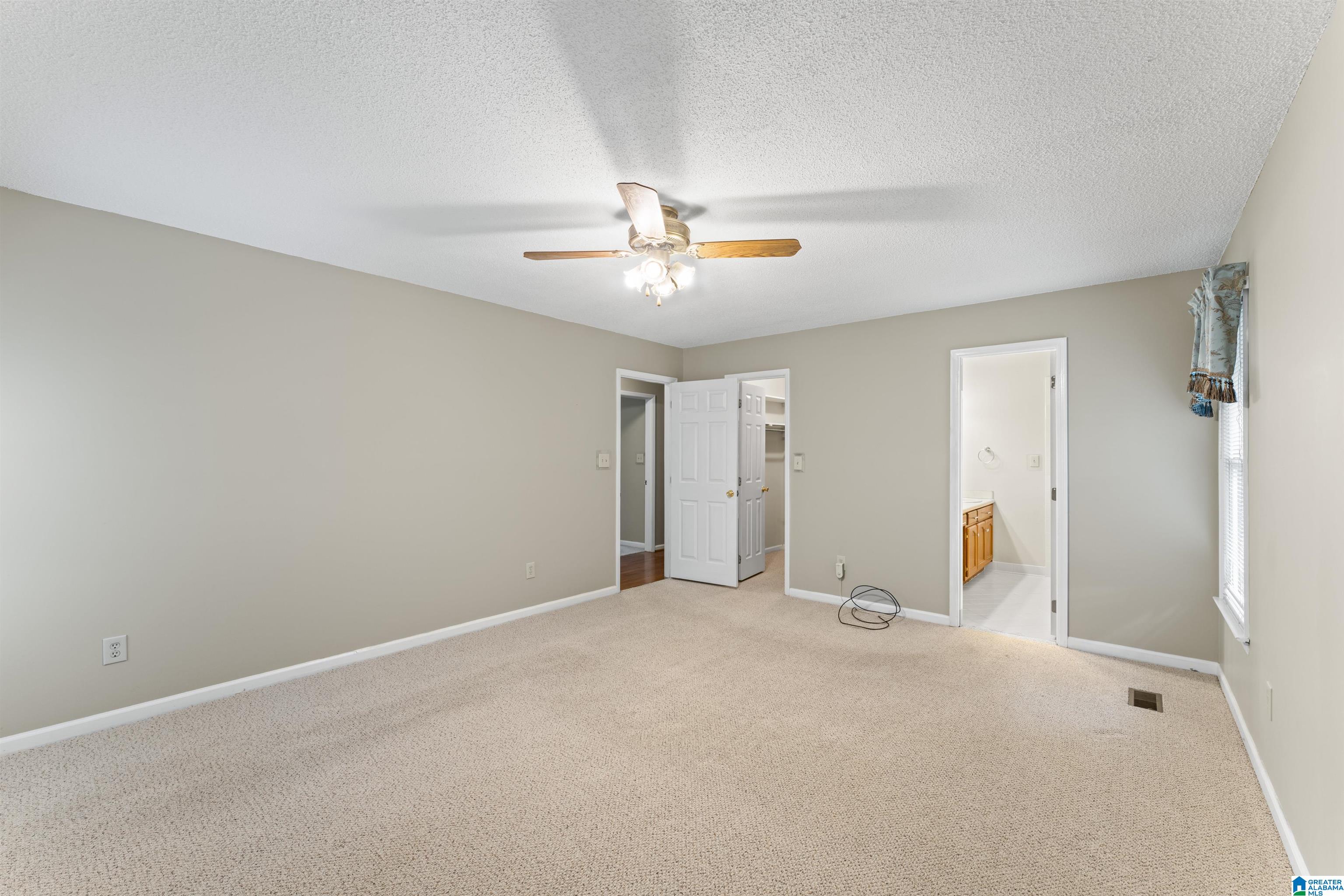 1044 MELISSA CIRCLE