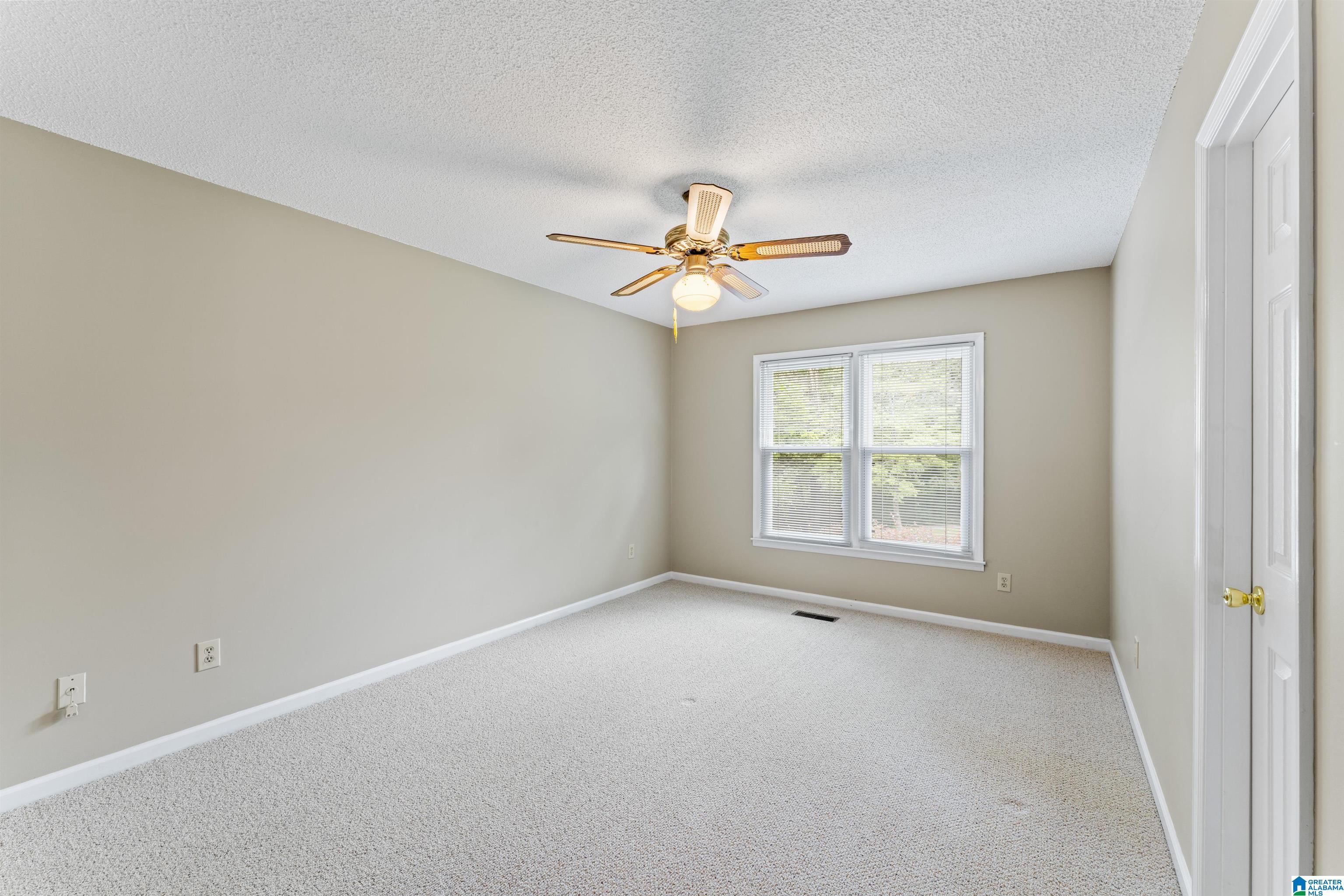 1044 MELISSA CIRCLE