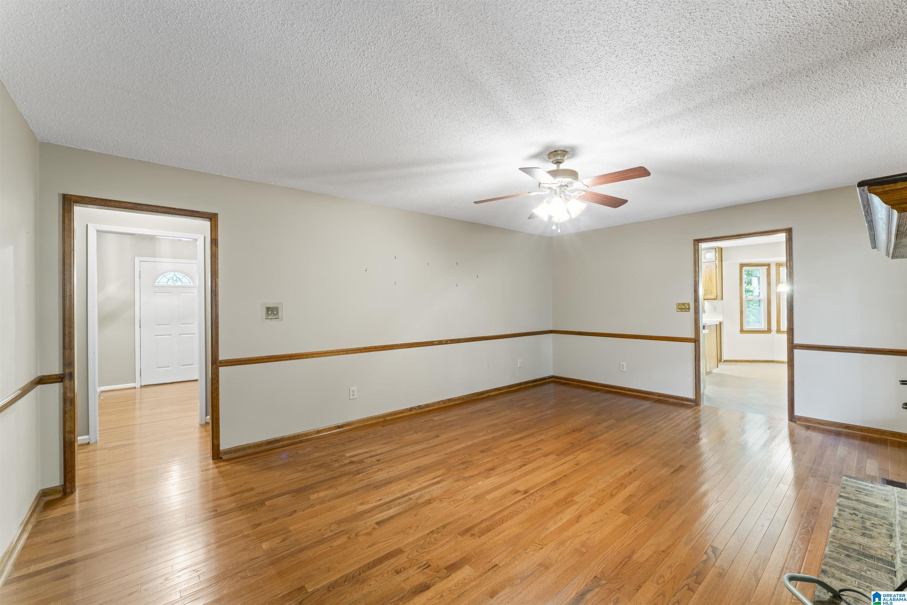 1044 MELISSA CIRCLE