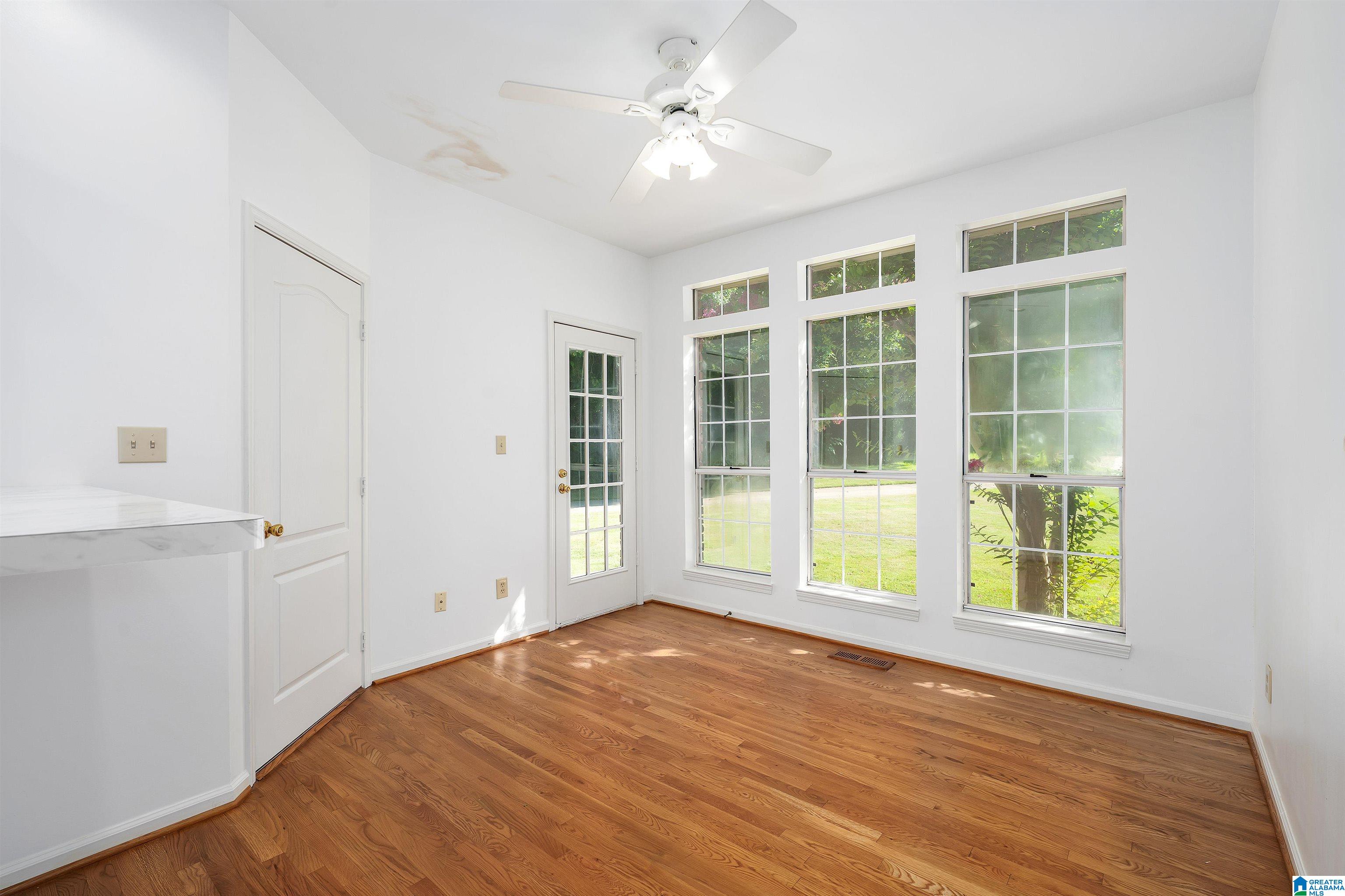 3104 CANTERBURY PLACE