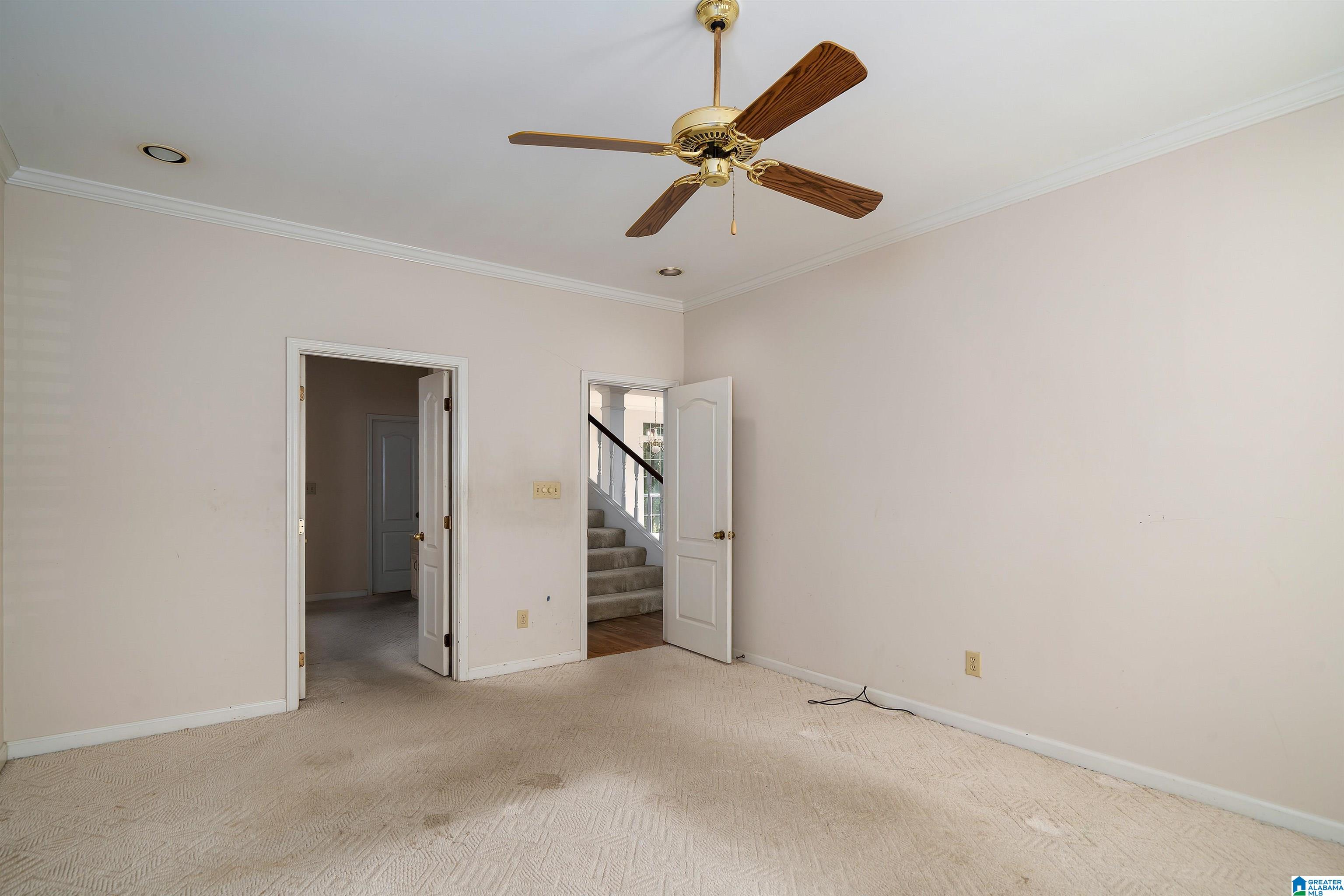 3104 CANTERBURY PLACE