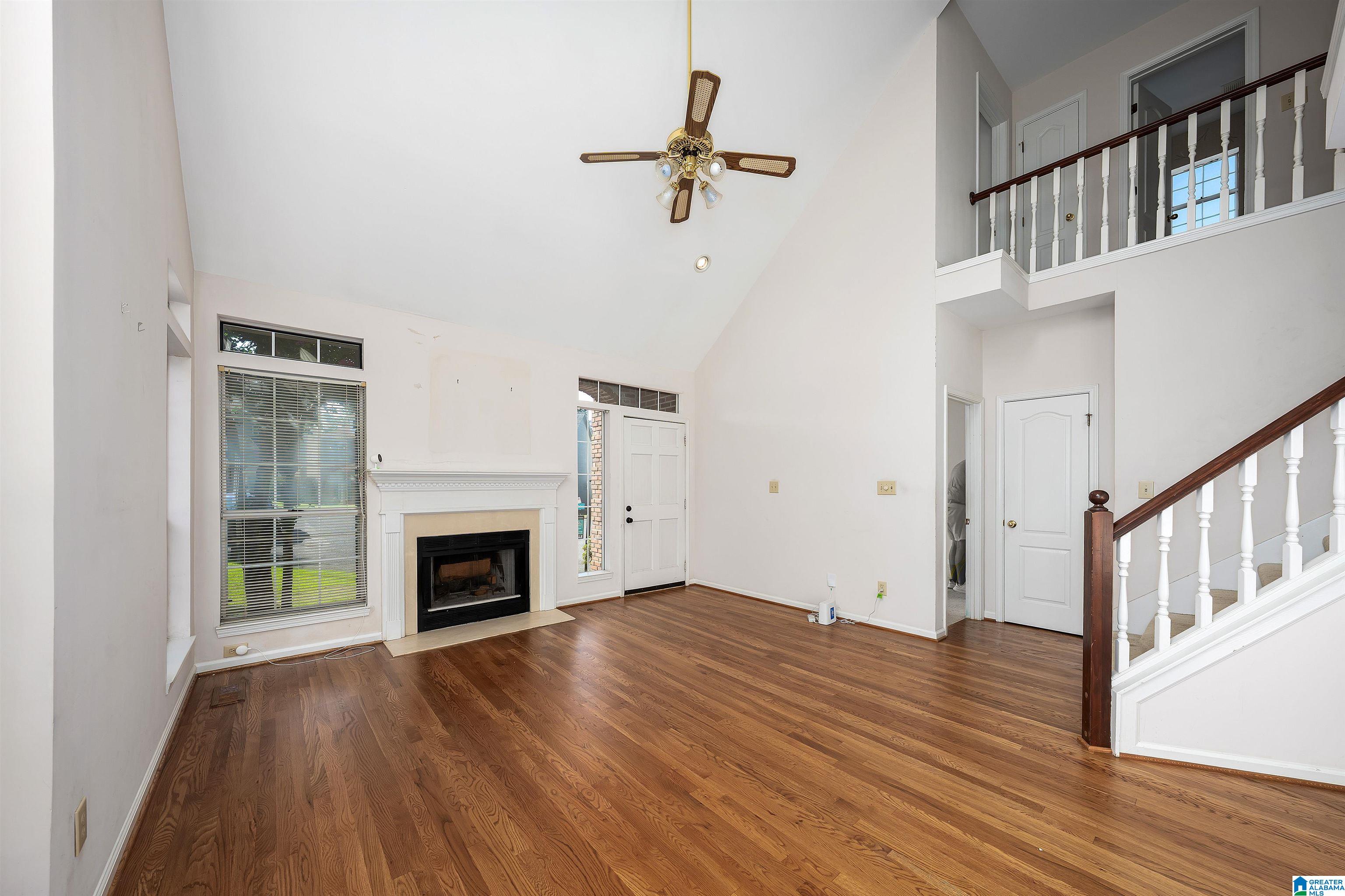 3104 CANTERBURY PLACE