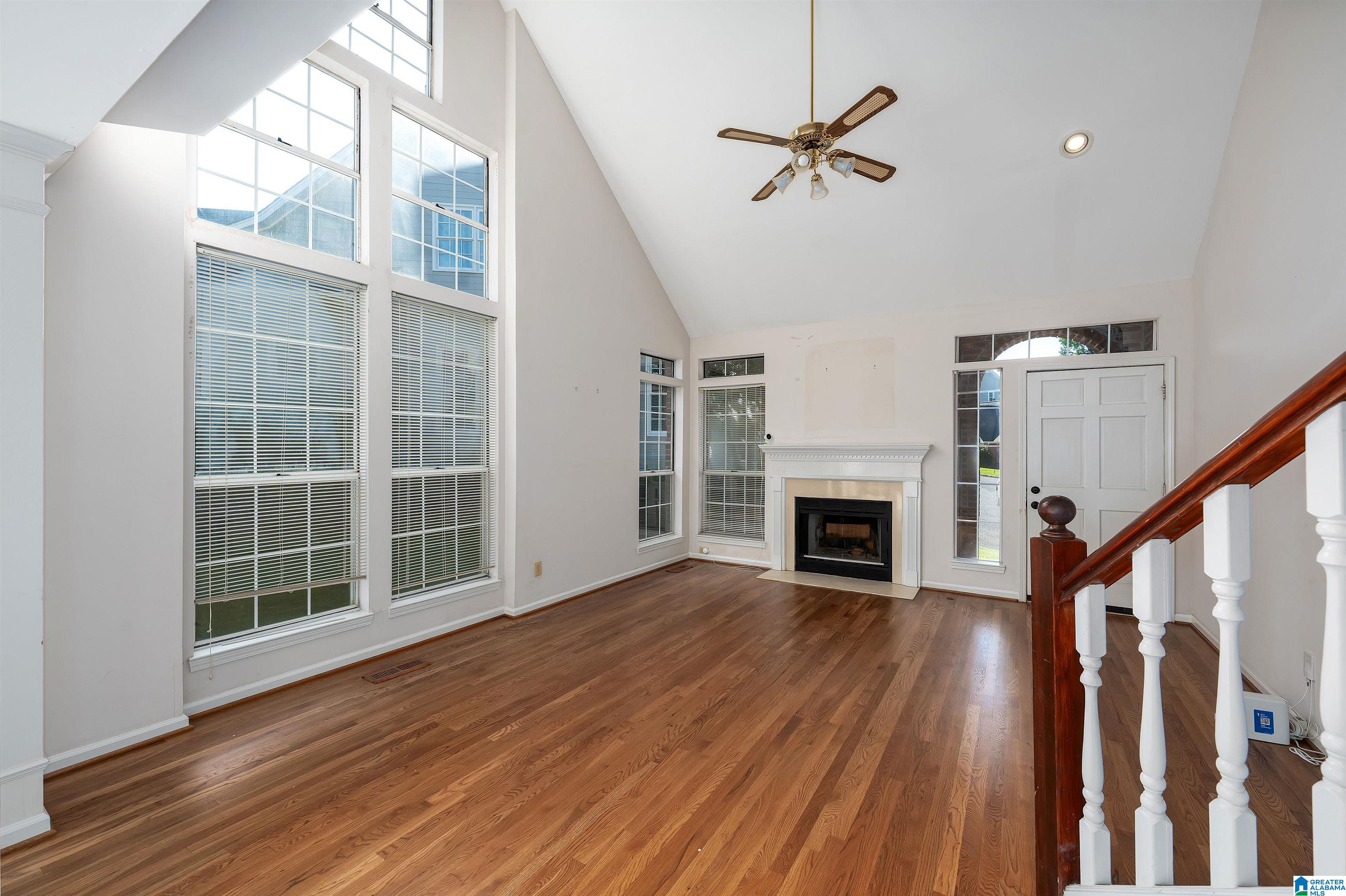 3104 CANTERBURY PLACE