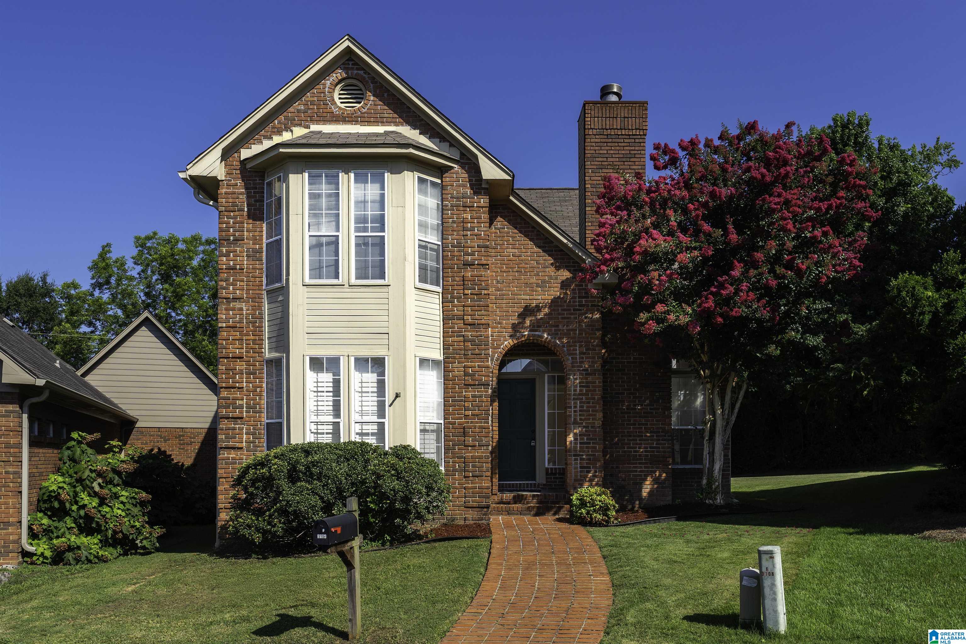 3104 CANTERBURY PLACE