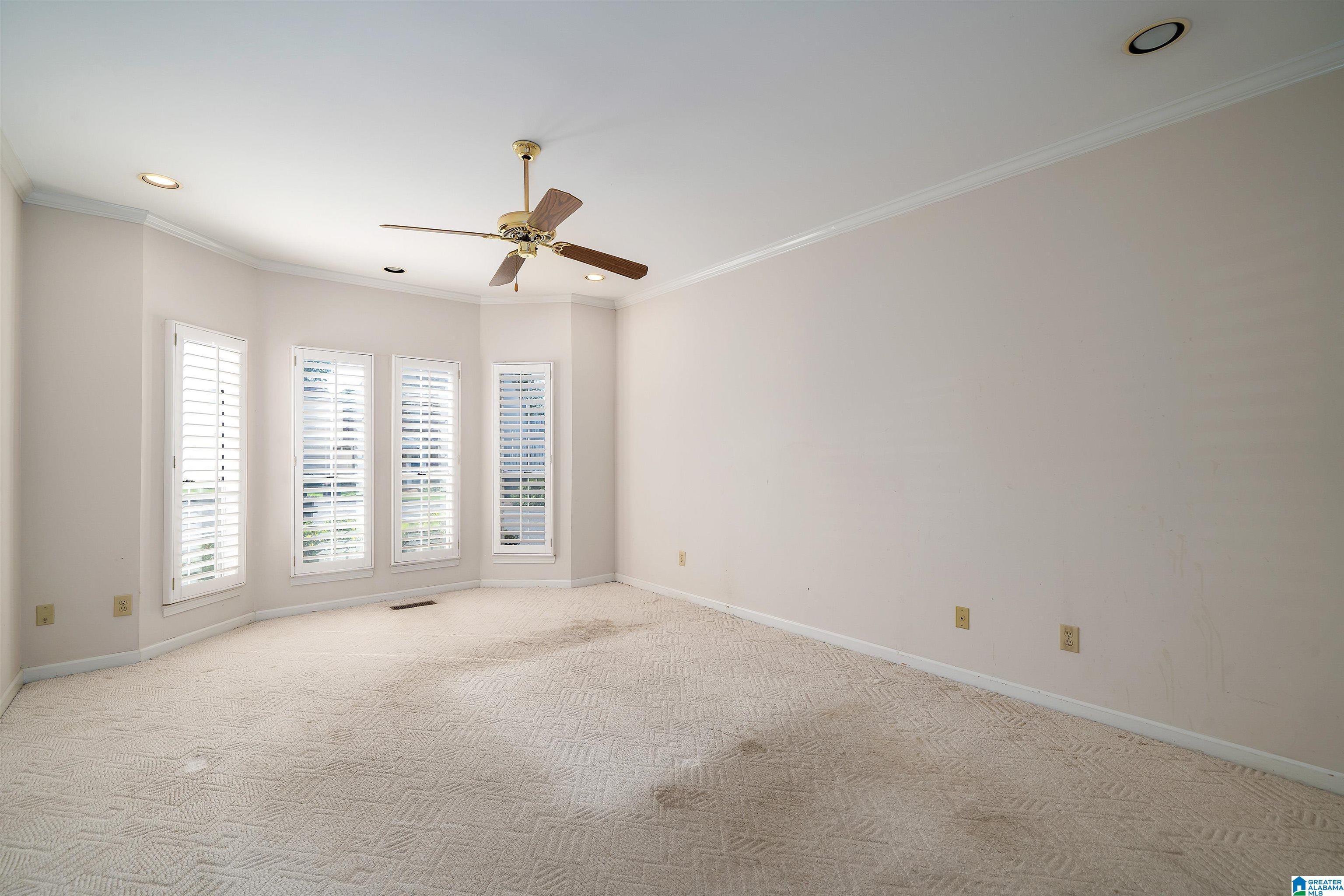 3104 CANTERBURY PLACE