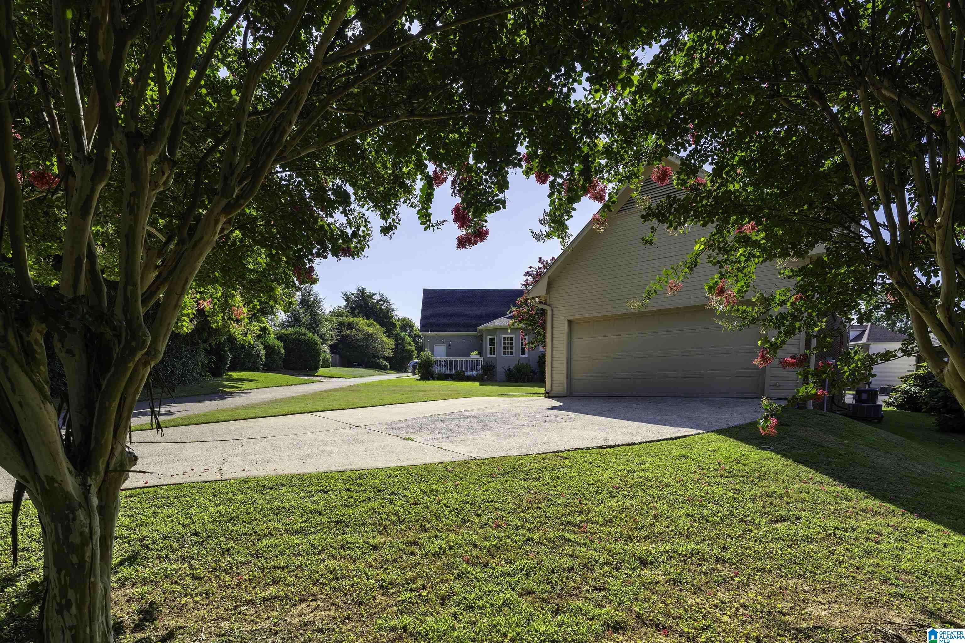 3104 CANTERBURY PLACE