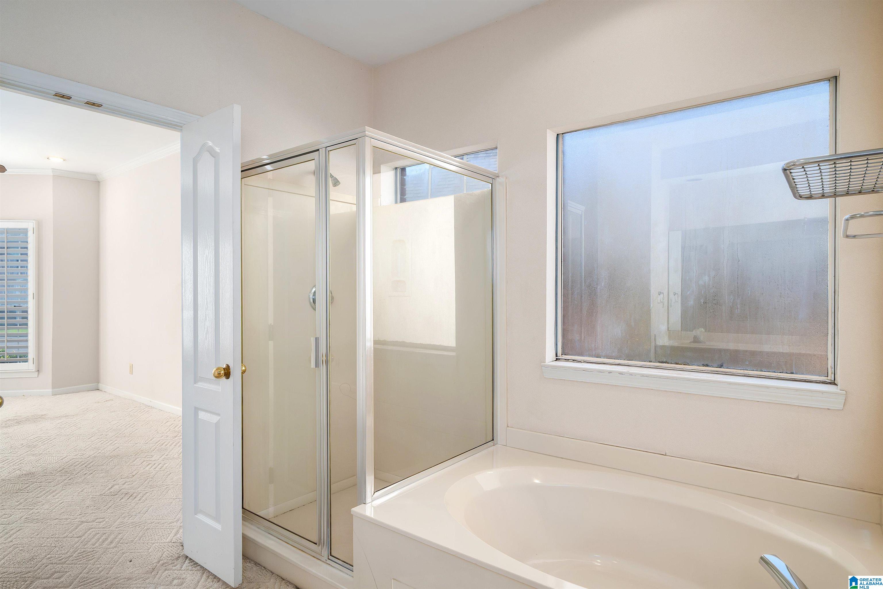 3104 CANTERBURY PLACE