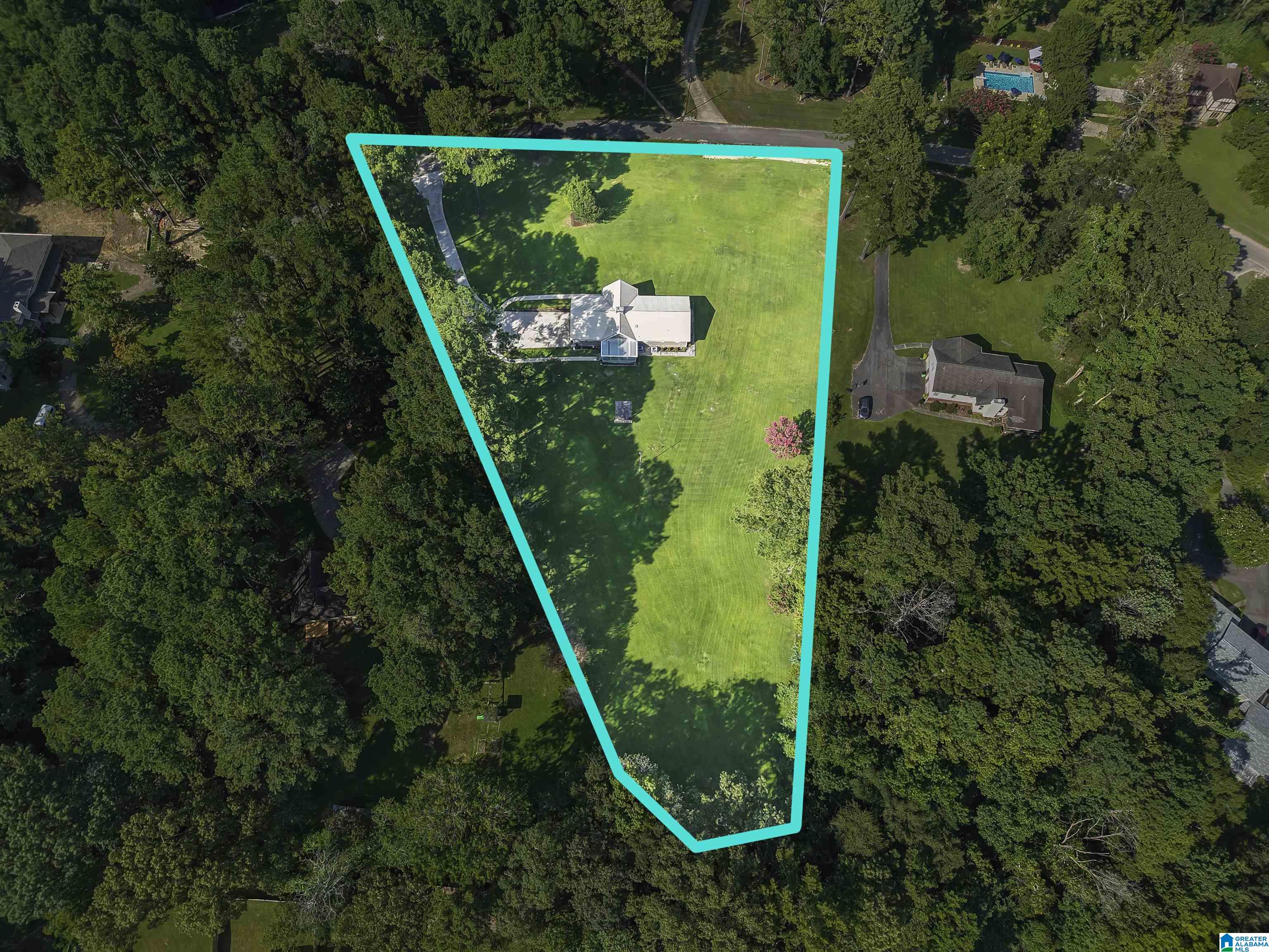 514 JULIANNE DRIVE