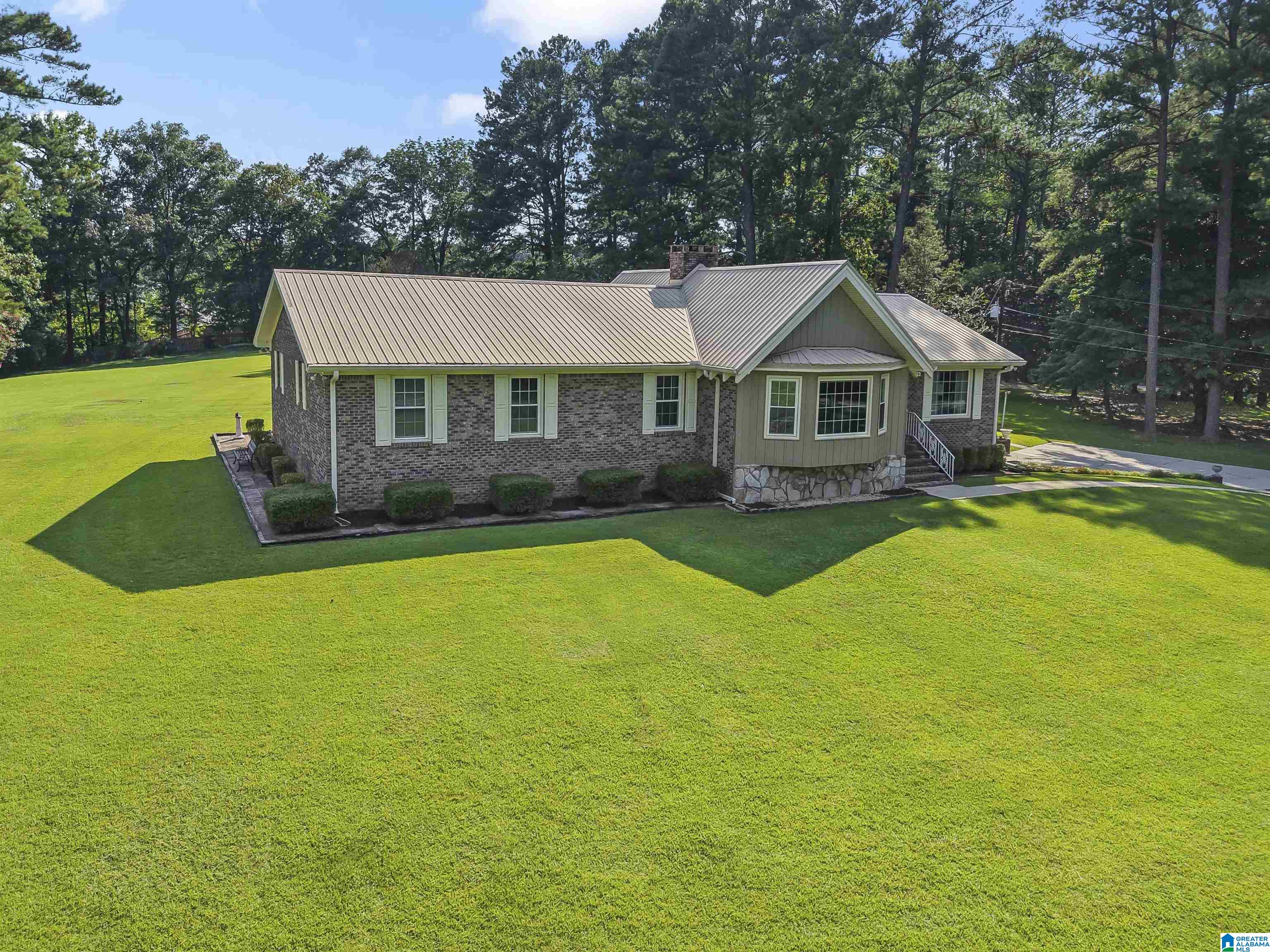514 JULIANNE DRIVE