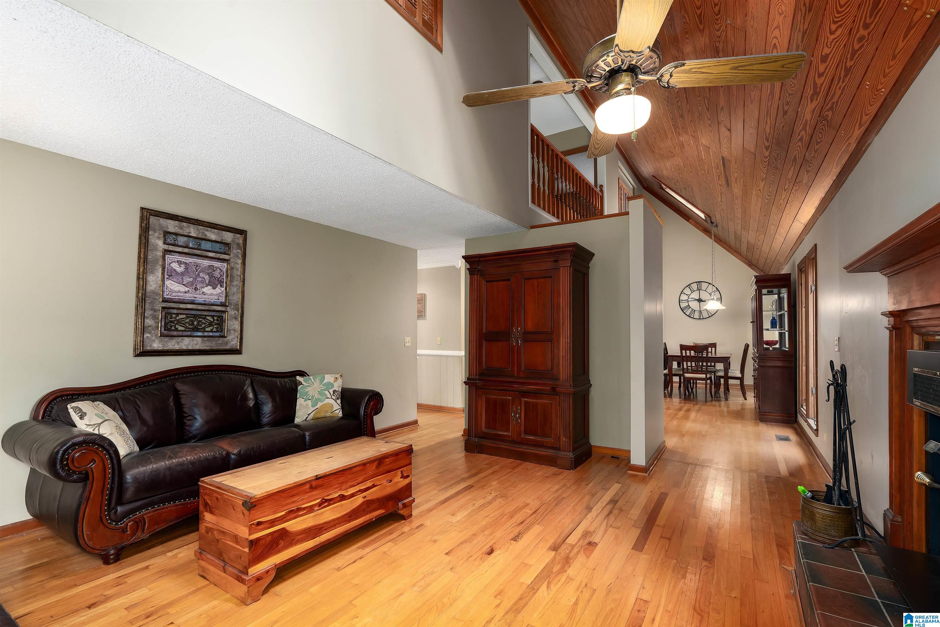 8227 CLAYTON ROAD
