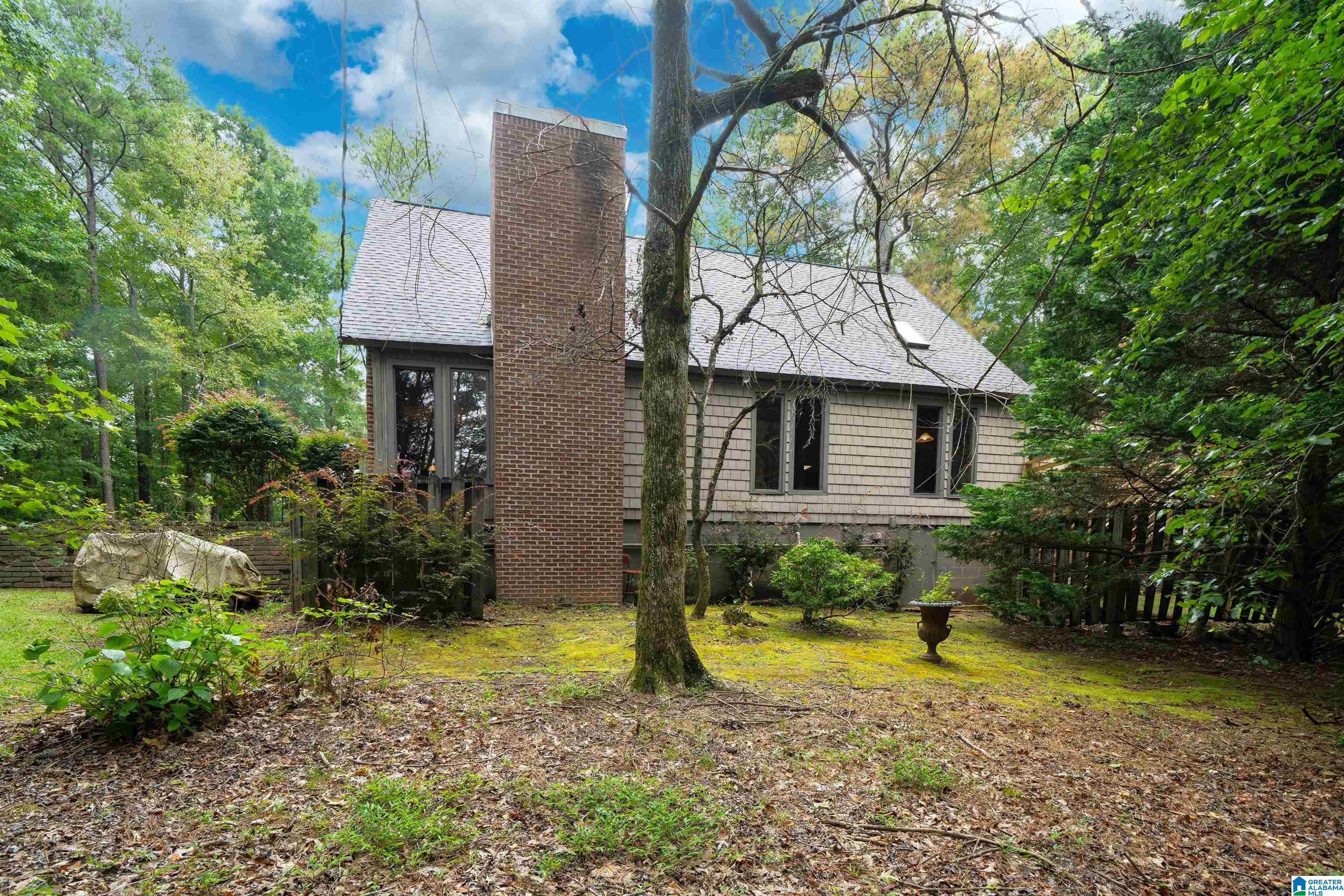 8227 CLAYTON ROAD