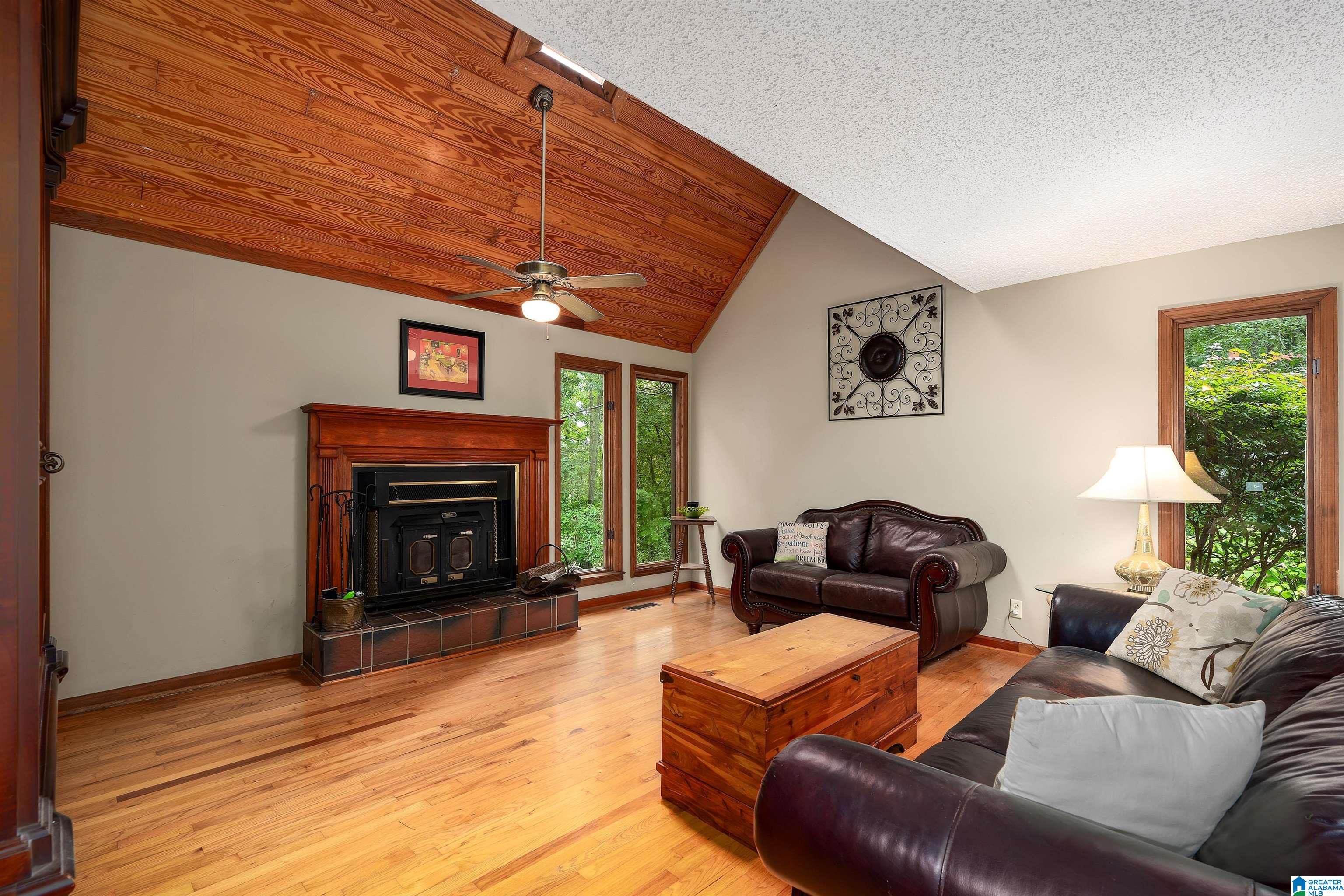 8227 CLAYTON ROAD