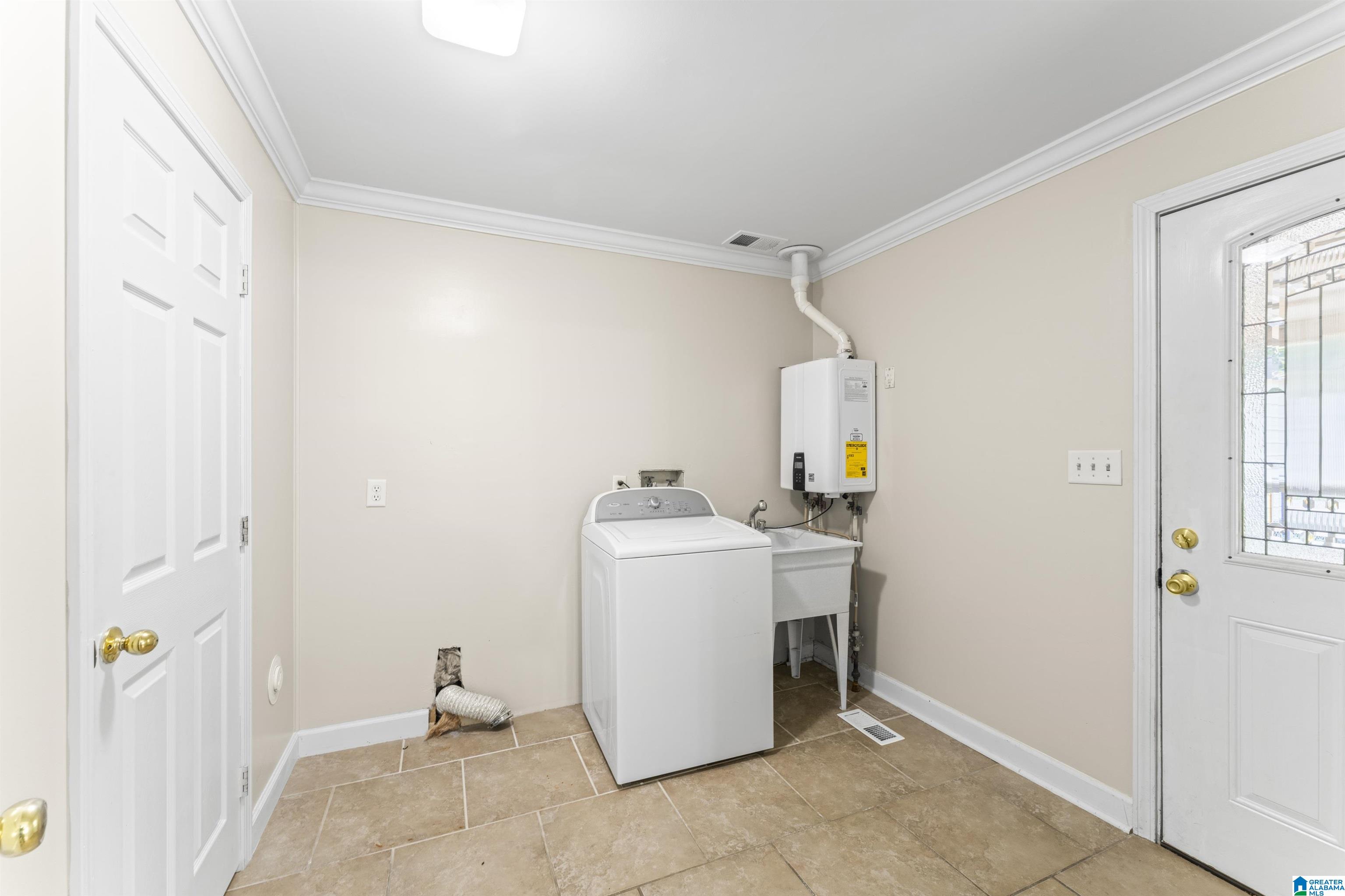 3567 QUEENSTOWN ROAD