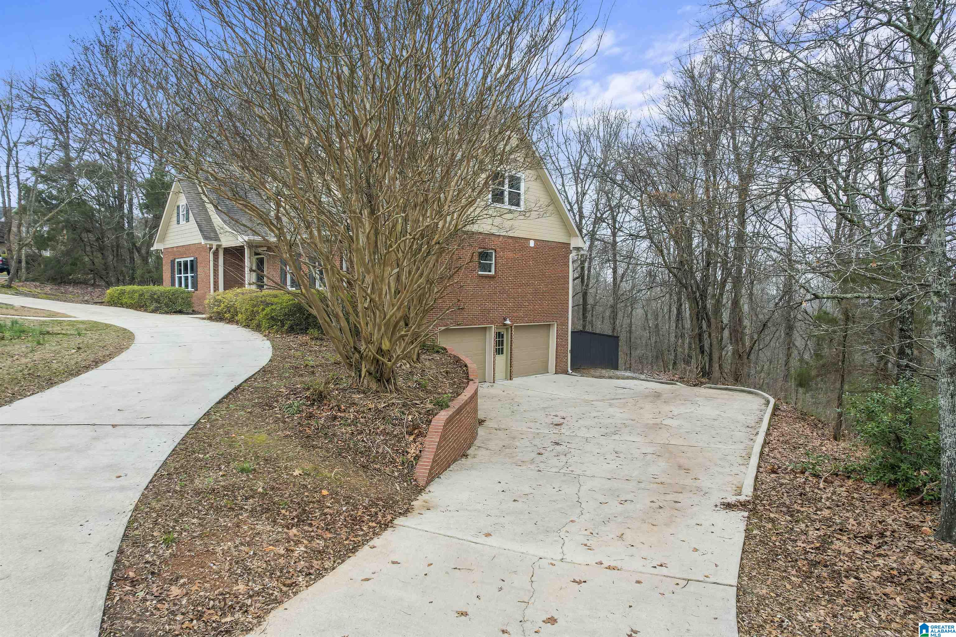 1010 CREST ROAD