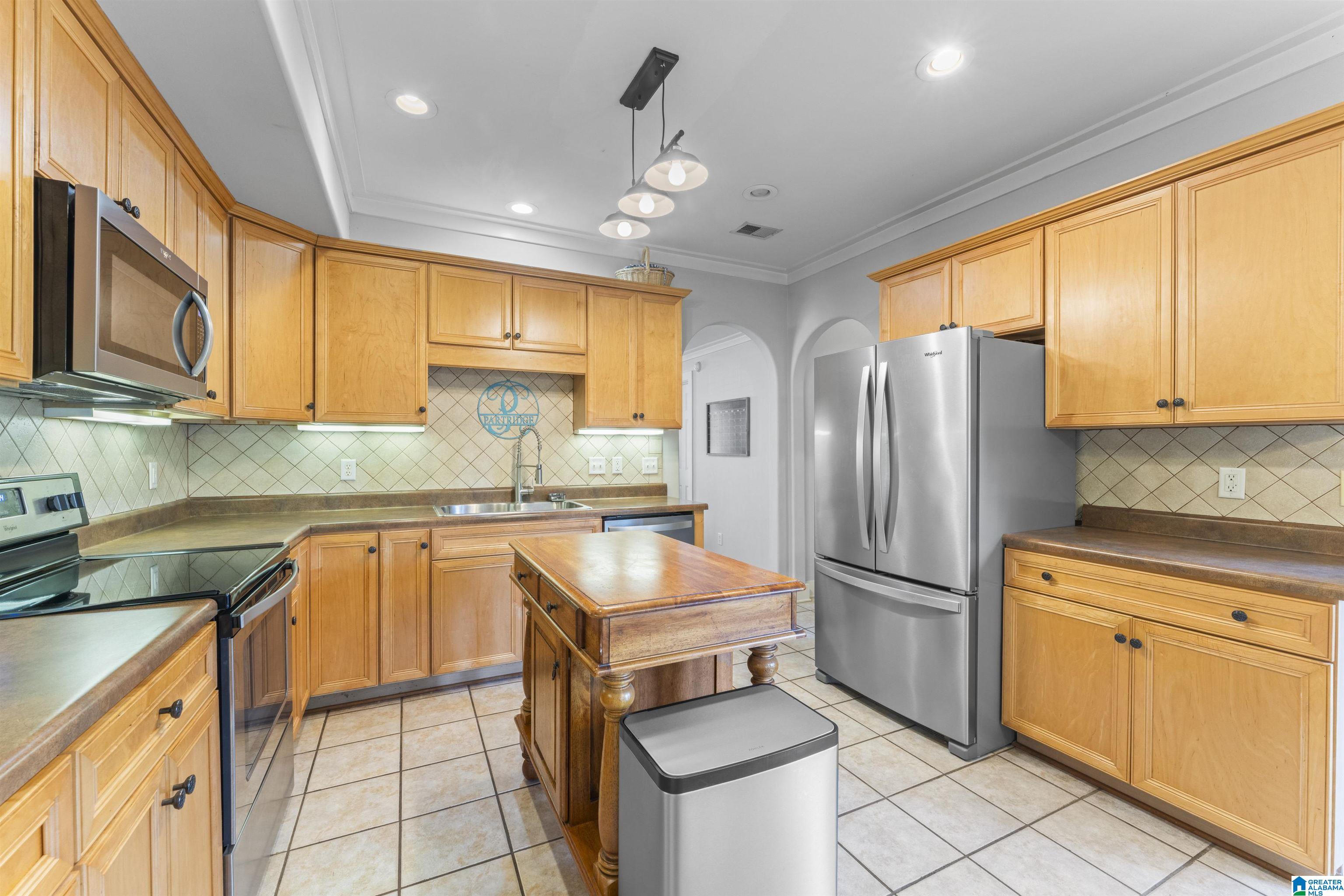 143 KING RICHARDS WAY