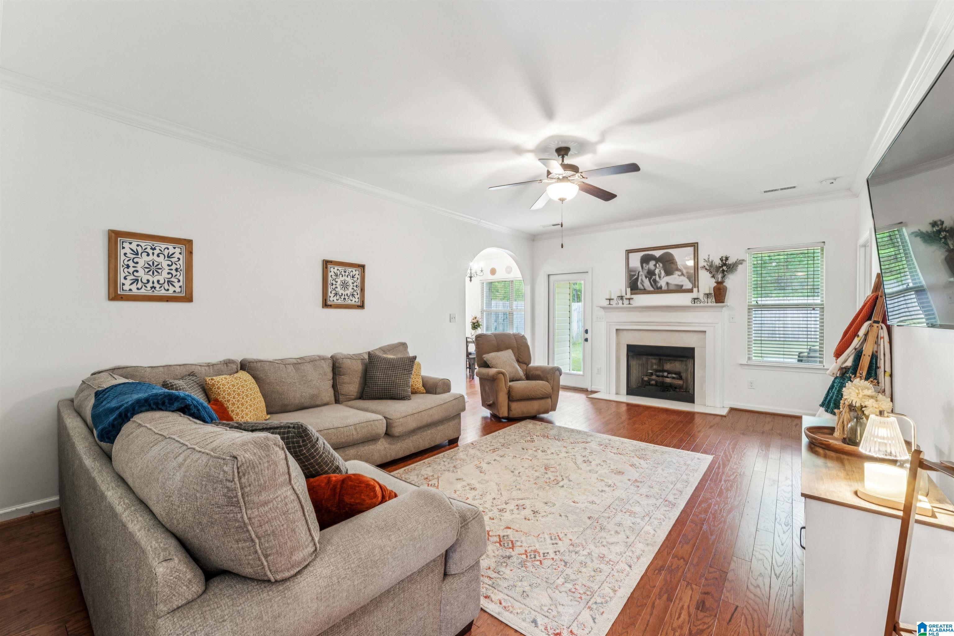 922 BROOKSTONE PLACE