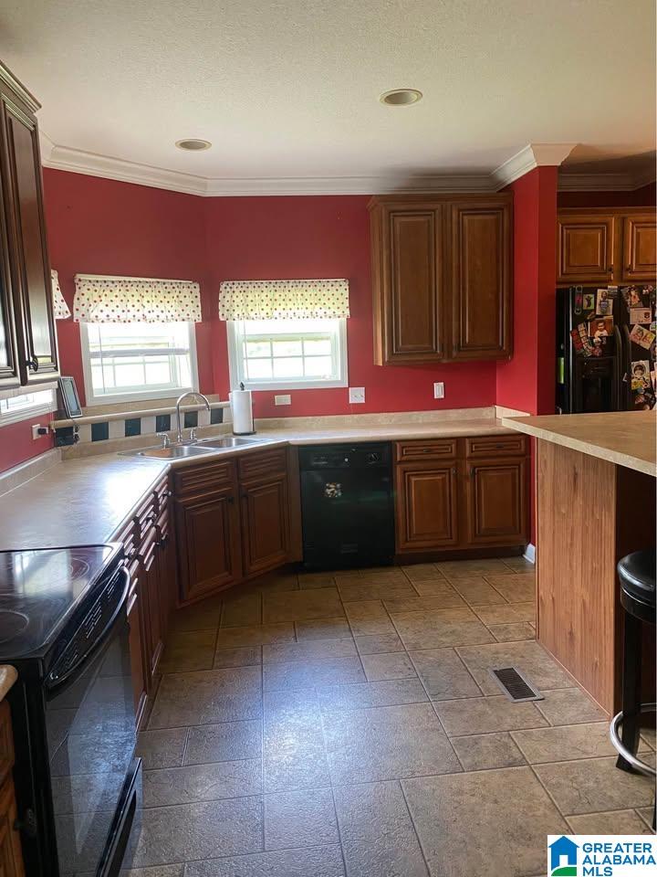 696 PINE MOUNTAIN ROAD