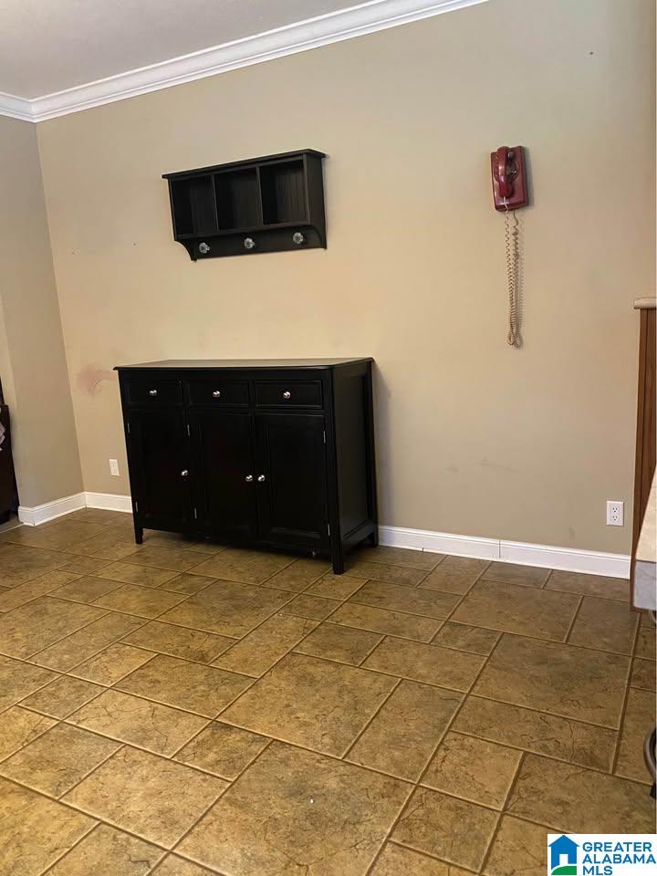 696 PINE MOUNTAIN ROAD