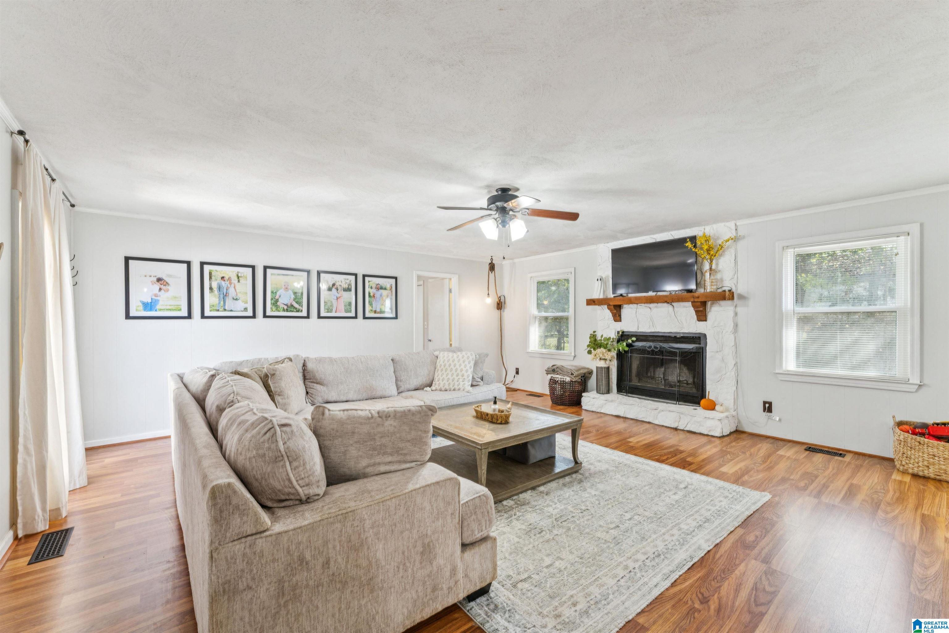 1627 PARNELL DRIVE