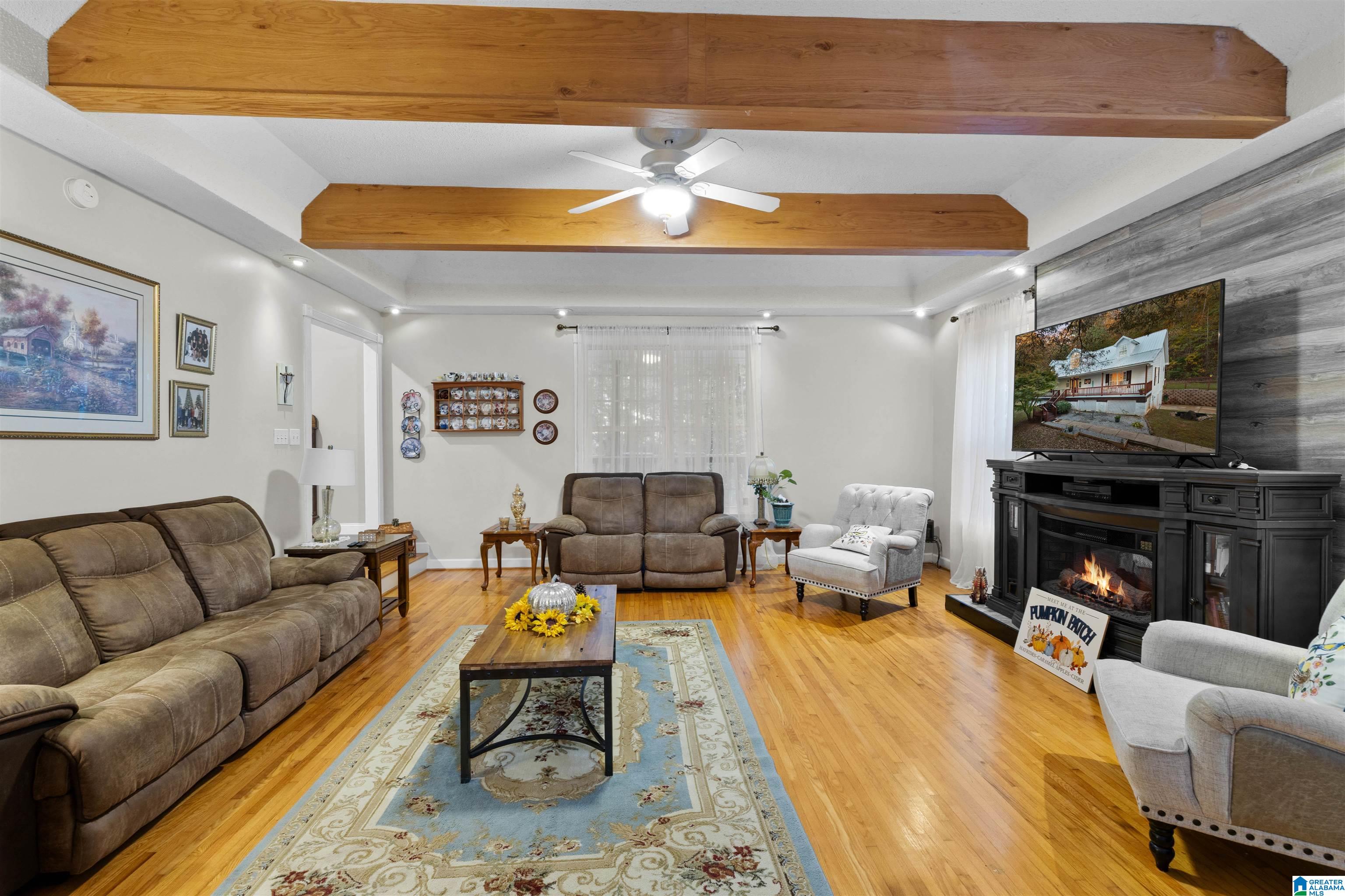 18820 US HIGHWAY 411