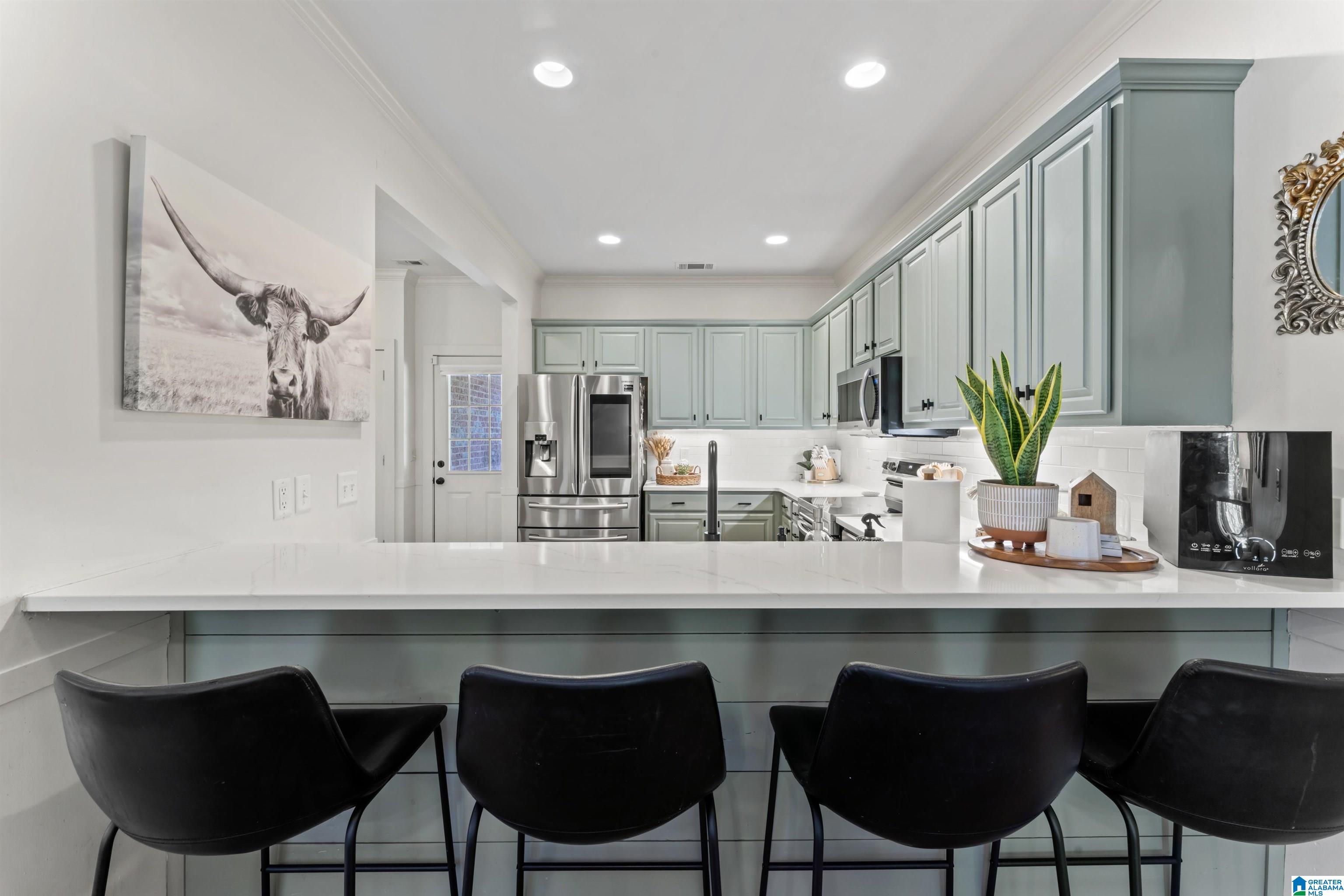 1113 WEYBRIDGE CIRCLE