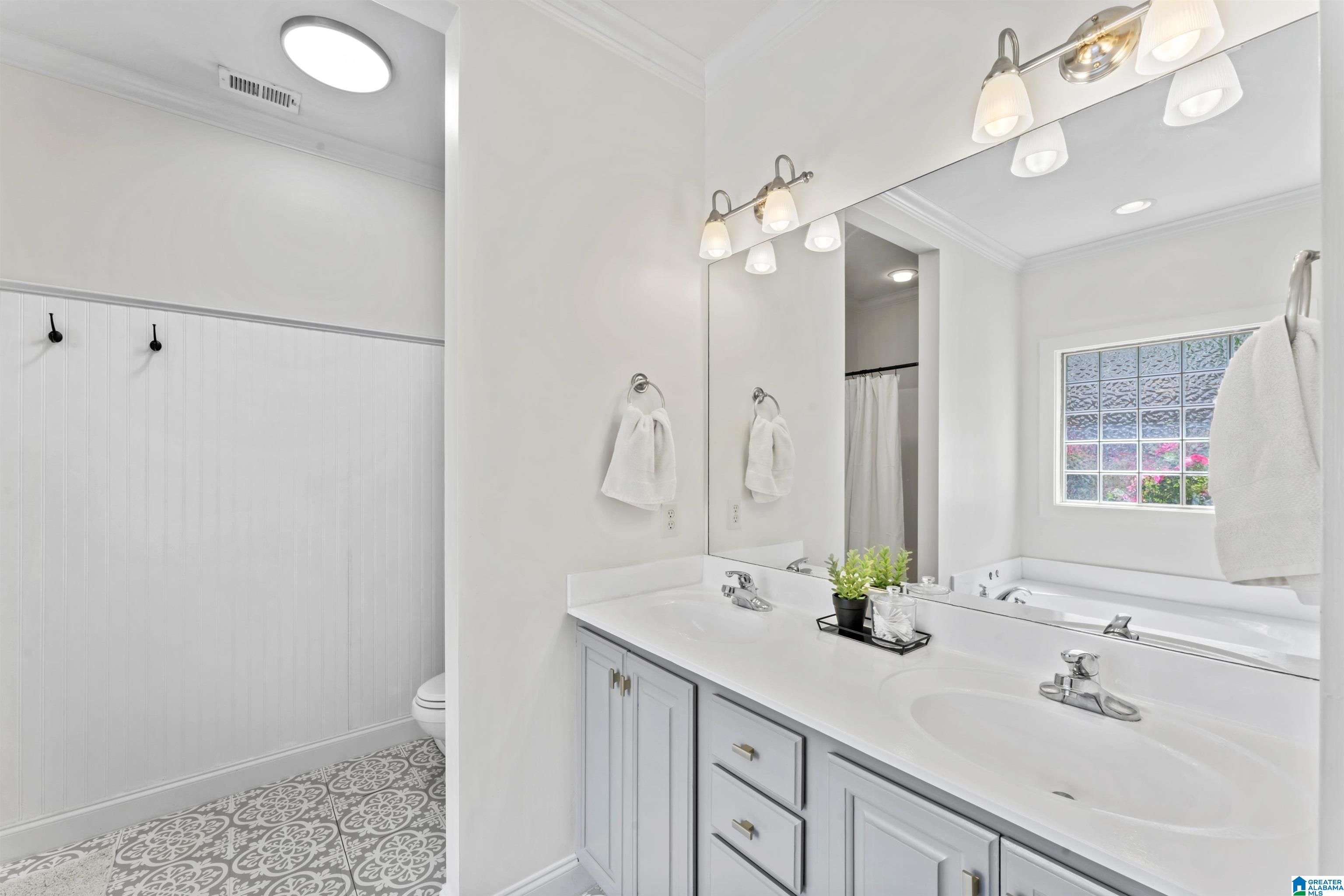 1113 WEYBRIDGE CIRCLE