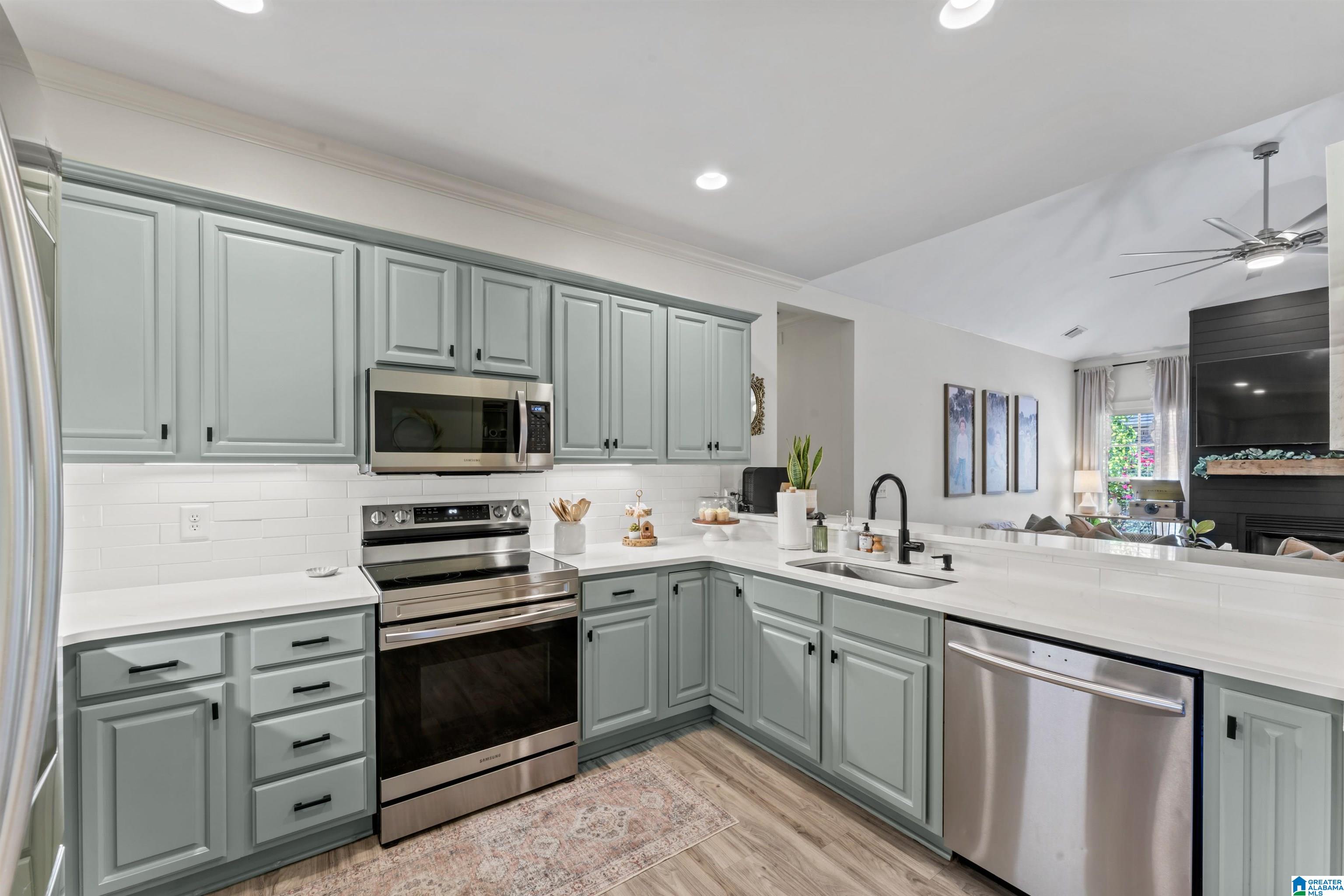 1113 WEYBRIDGE CIRCLE