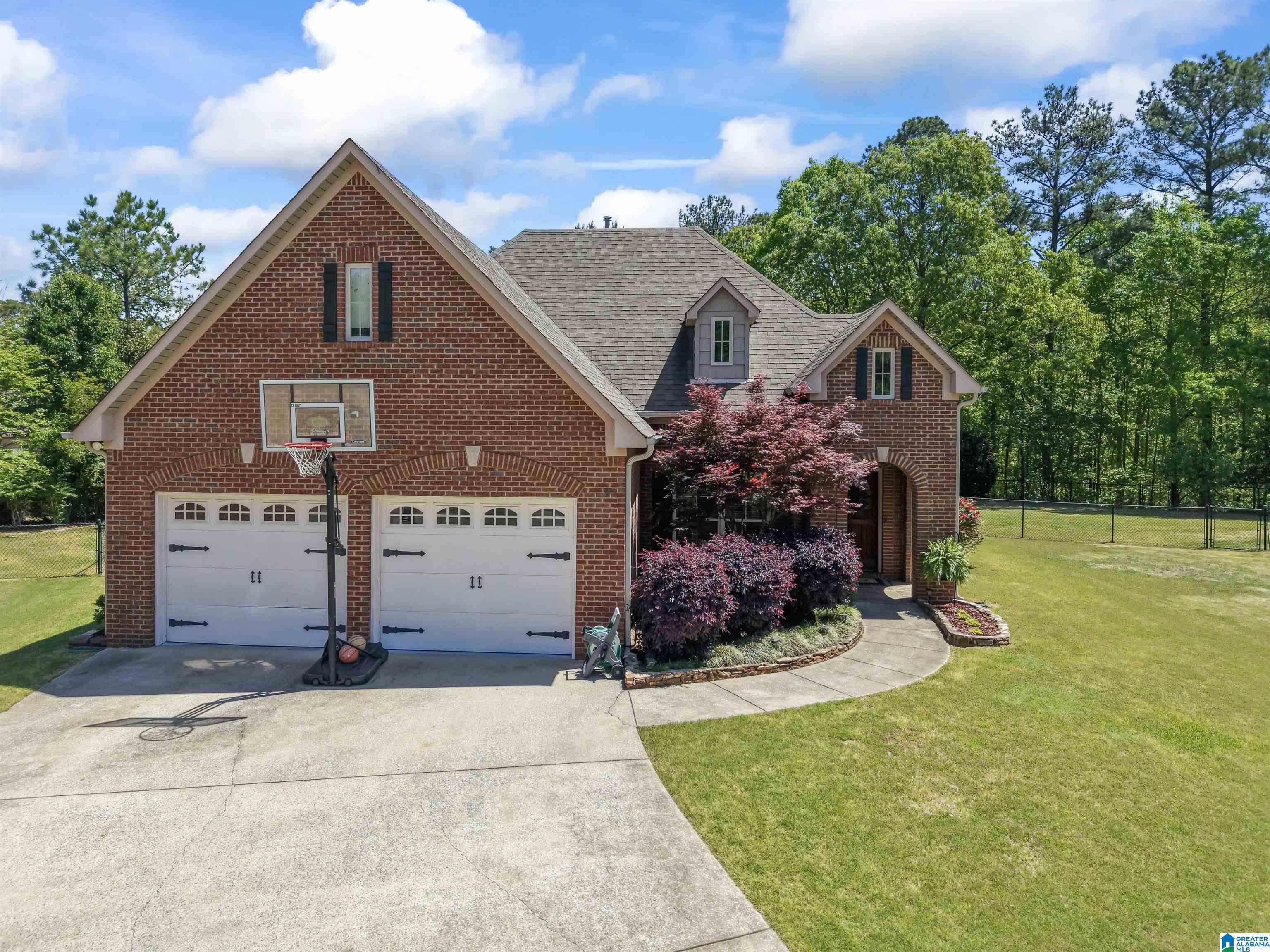 1113 WEYBRIDGE CIRCLE